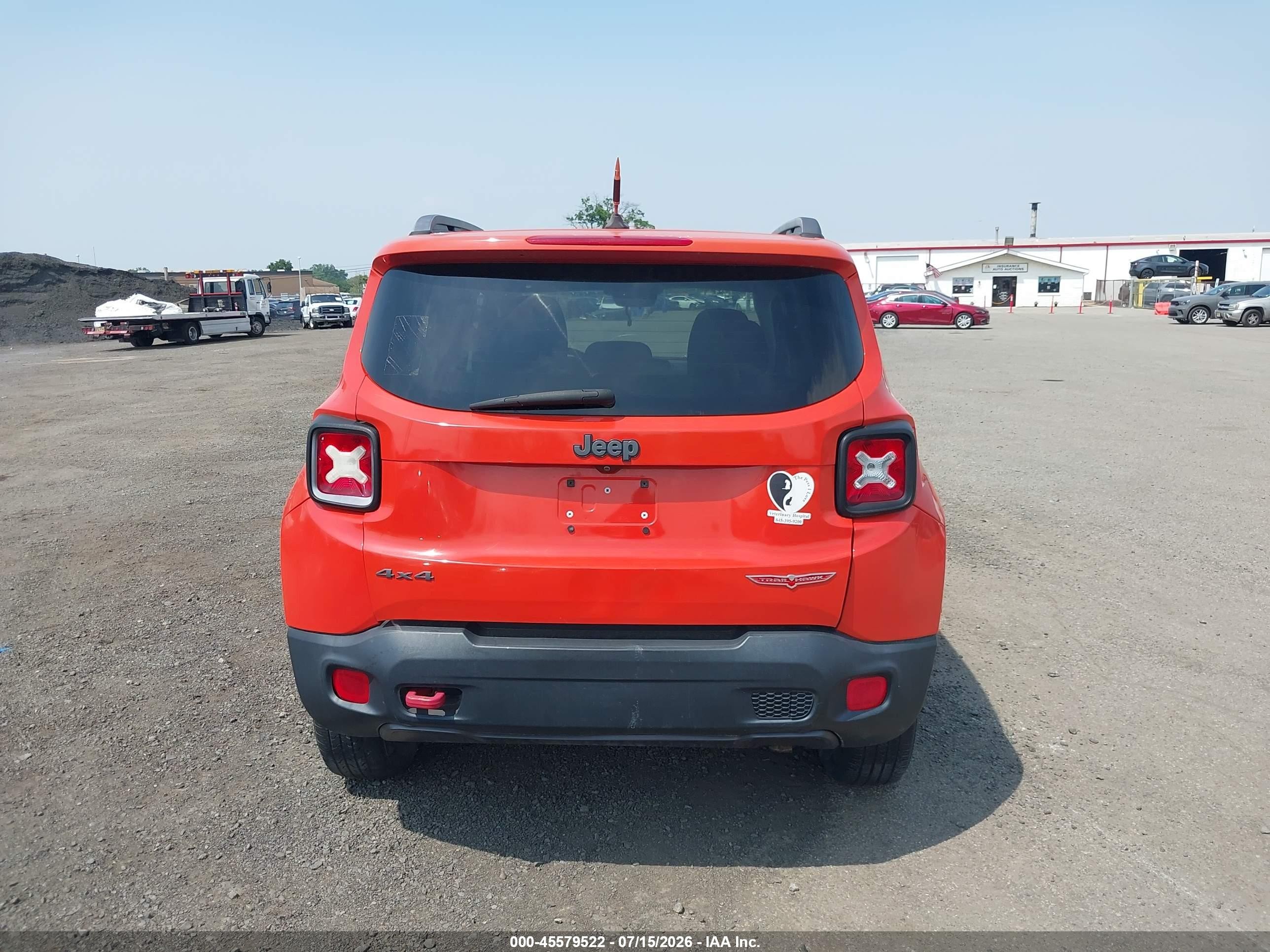 2015 Jeep Renegade Trailhawk Orange vin: ZACCJBCTXFPB45822
