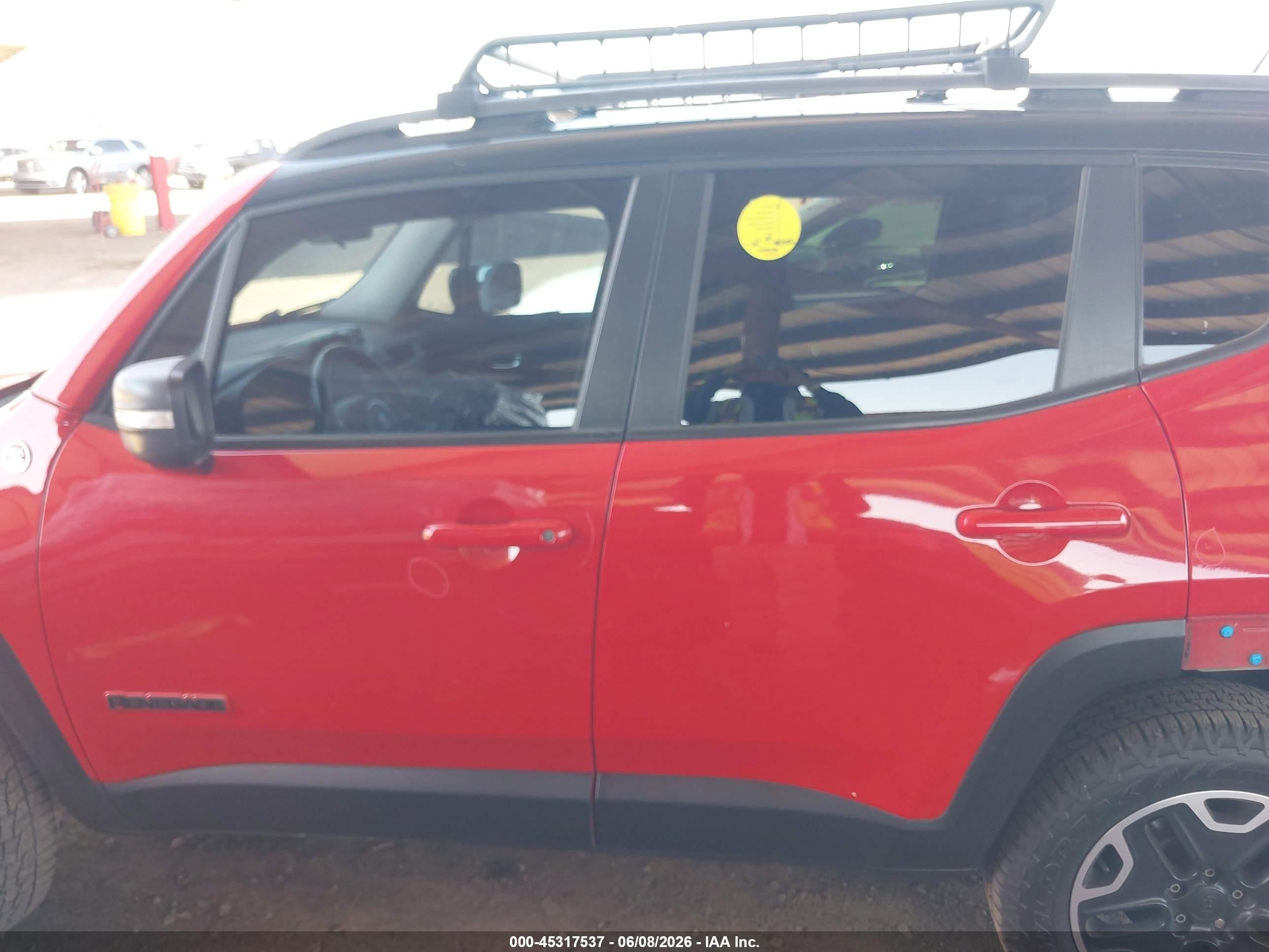 2015 Jeep Renegade Trailhawk Orange vin: ZACCJBCTXFPC01533