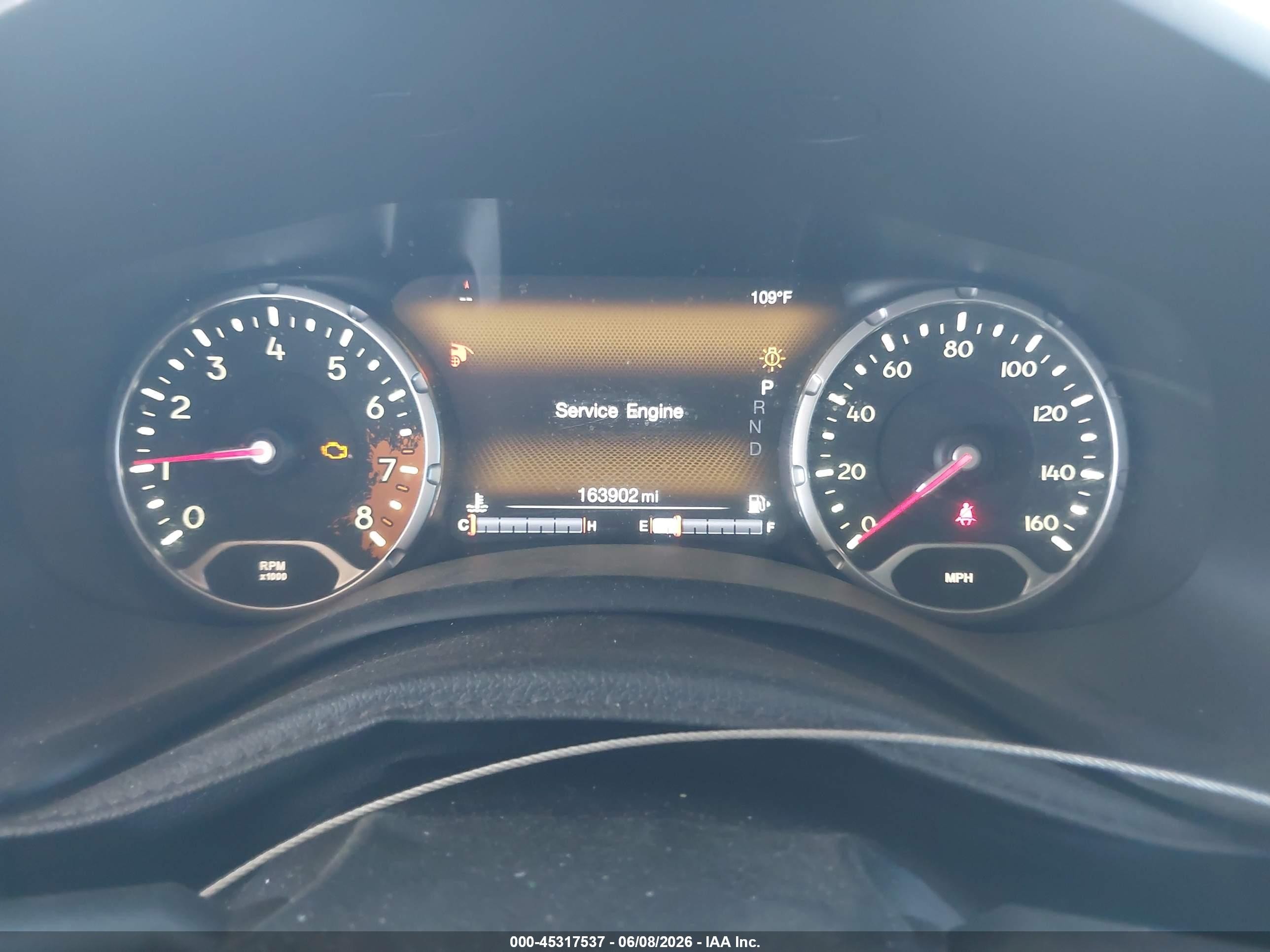 2015 Jeep Renegade Trailhawk Orange vin: ZACCJBCTXFPC01533