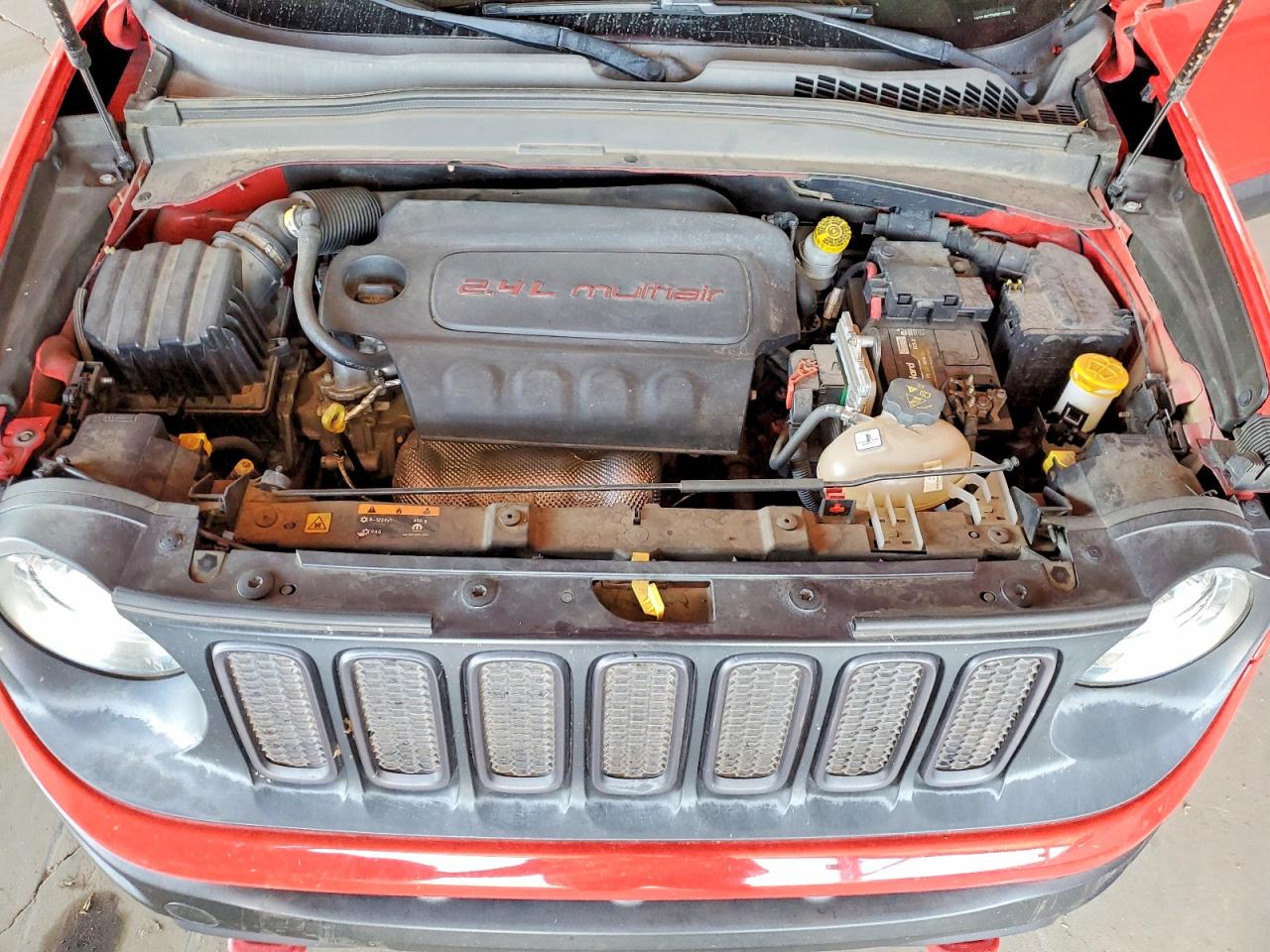 2015 Jeep Renegade Trailhawk Красный vin: ZACCJBCTXFPC17926