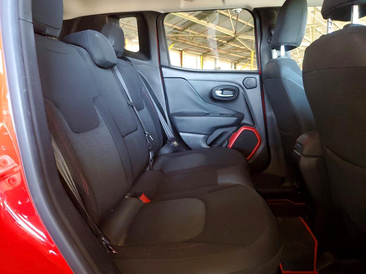 2015 Jeep Renegade Trailhawk Красный vin: ZACCJBCTXFPC17926