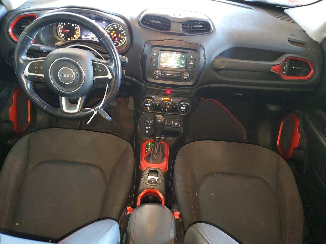 2015 Jeep Renegade Trailhawk Красный vin: ZACCJBCTXFPC17926