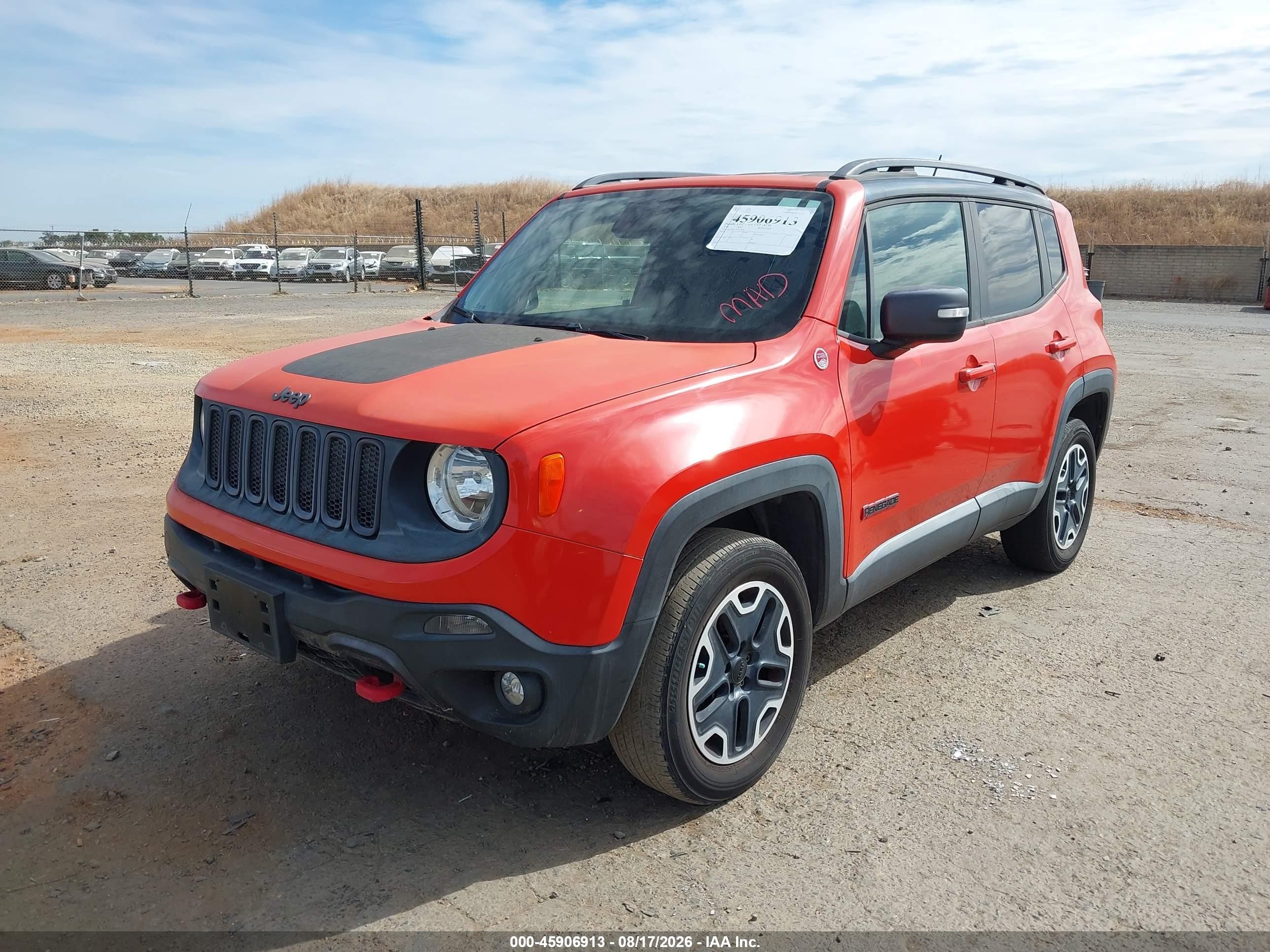 2015 Jeep Renegade Trailhawk Orange vin: ZACCJBCTXFPC18266