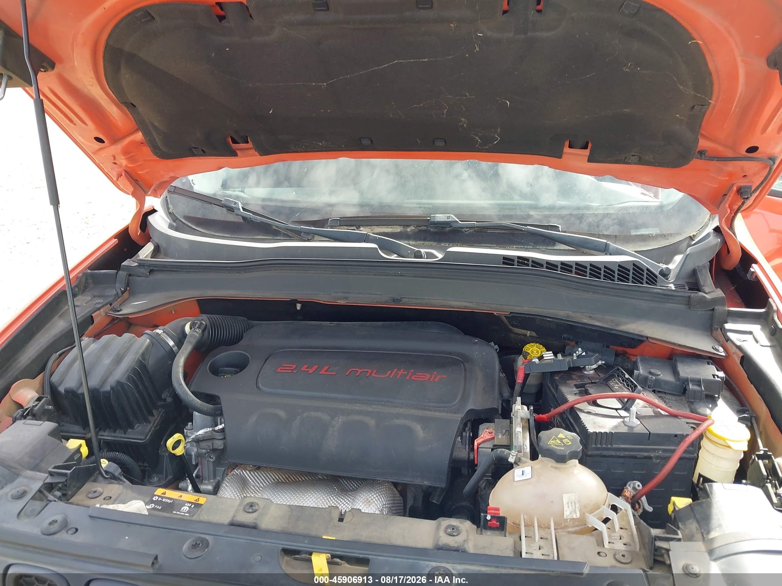 2015 Jeep Renegade Trailhawk Orange vin: ZACCJBCTXFPC18266