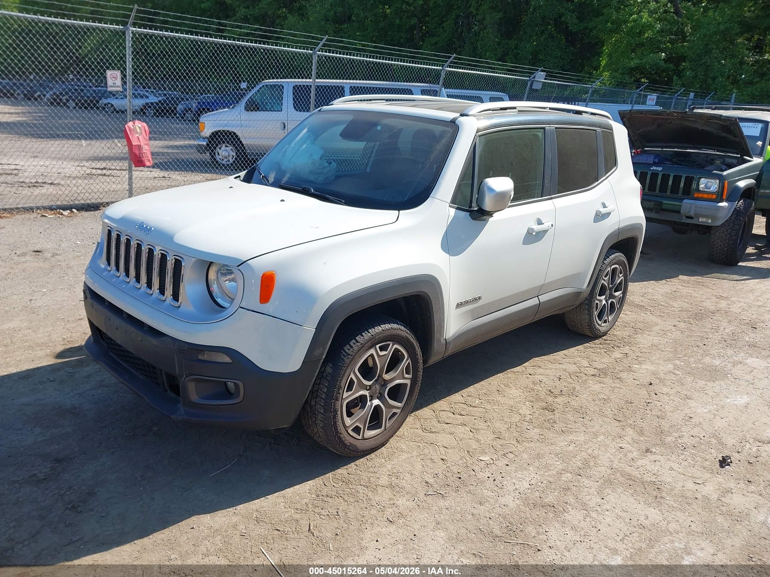 2017 Jeep Renegade Limited 4x4 White vin: ZACCJBDB1HPF05925