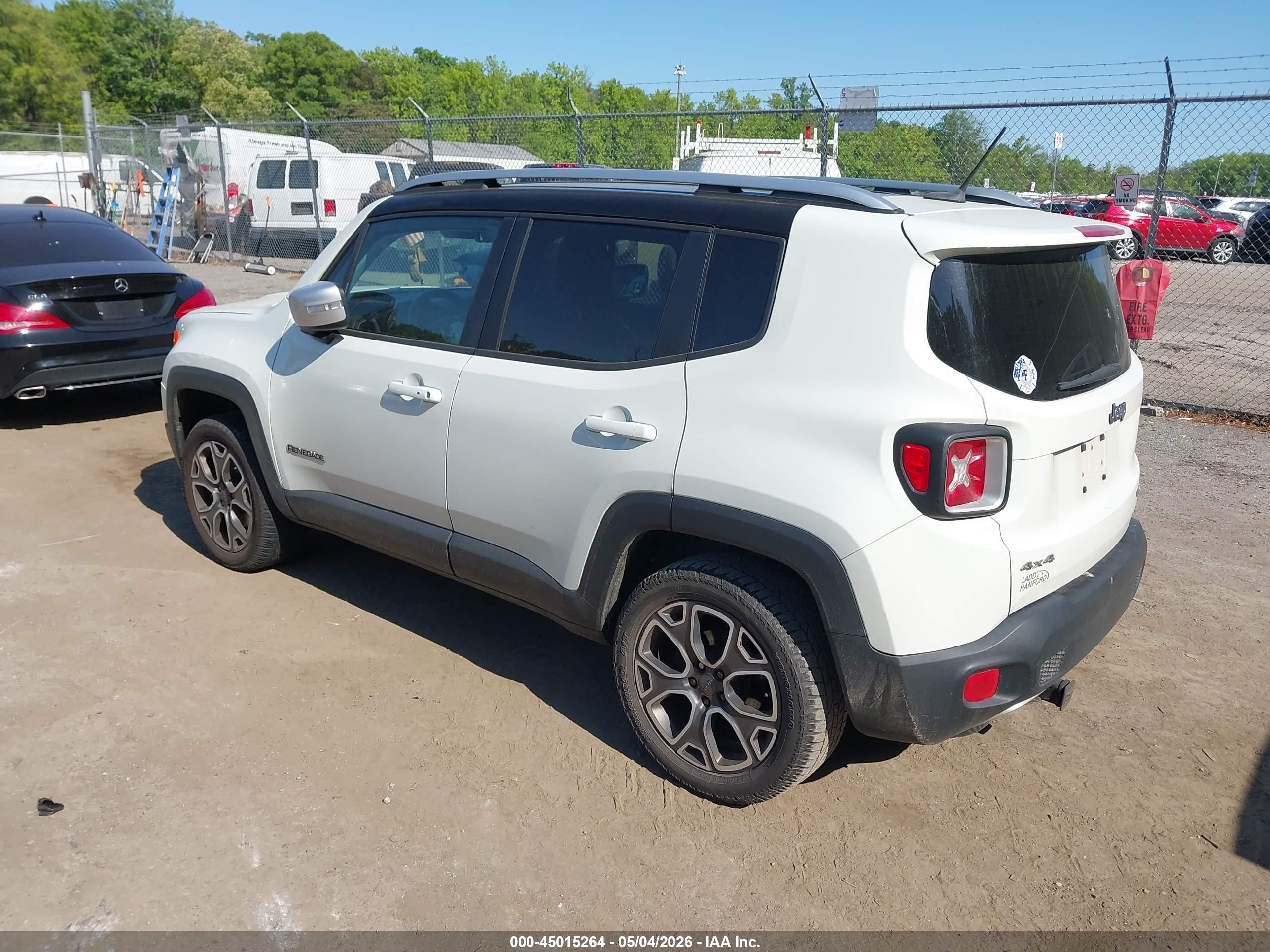 2017 Jeep Renegade Limited 4x4 White vin: ZACCJBDB1HPF05925