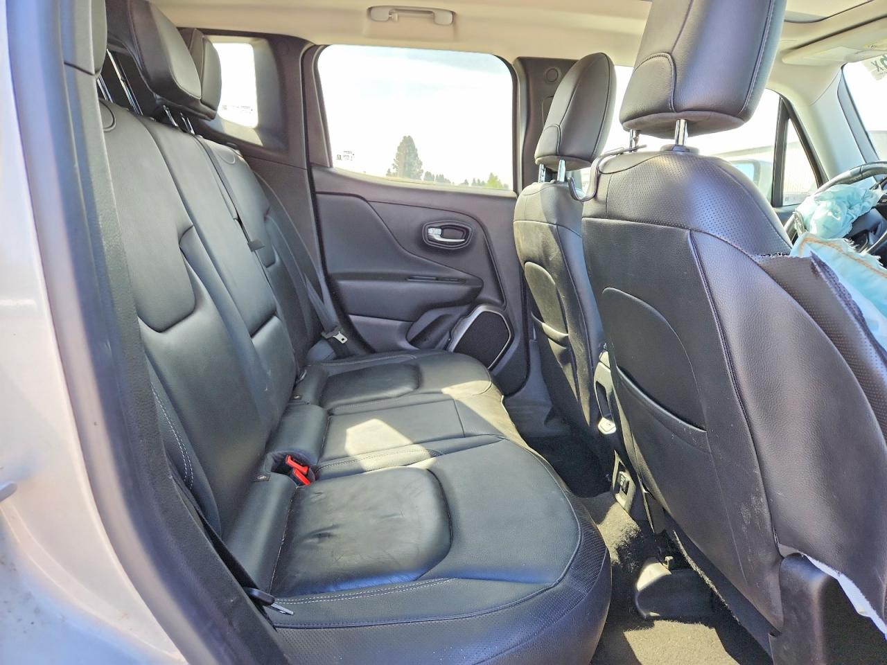 2018 Jeep Renegade Limited Silver vin: ZACCJBDB8JPG78721