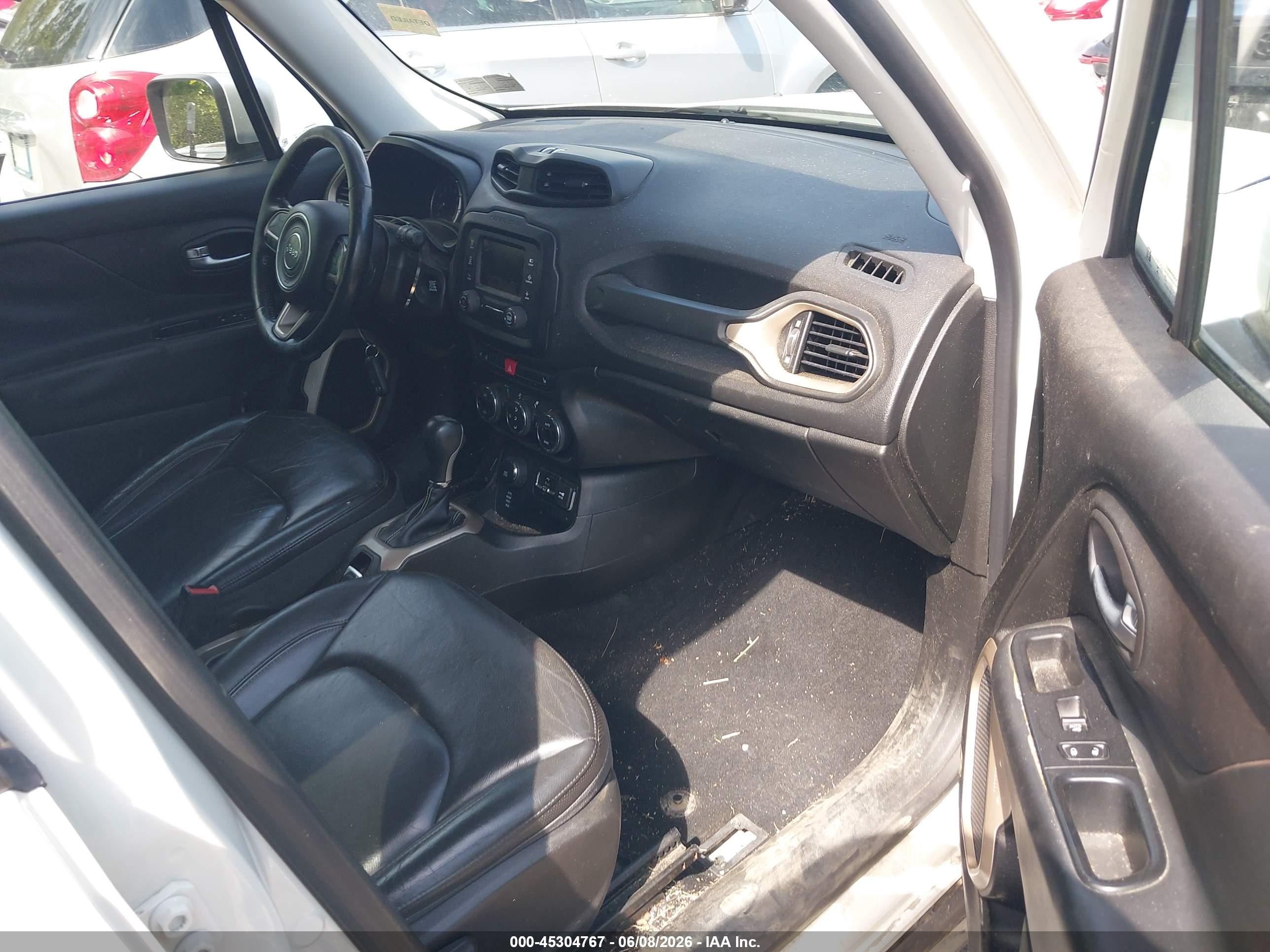 2015 Jeep Renegade Limited White vin: ZACCJBDT0FPB53320