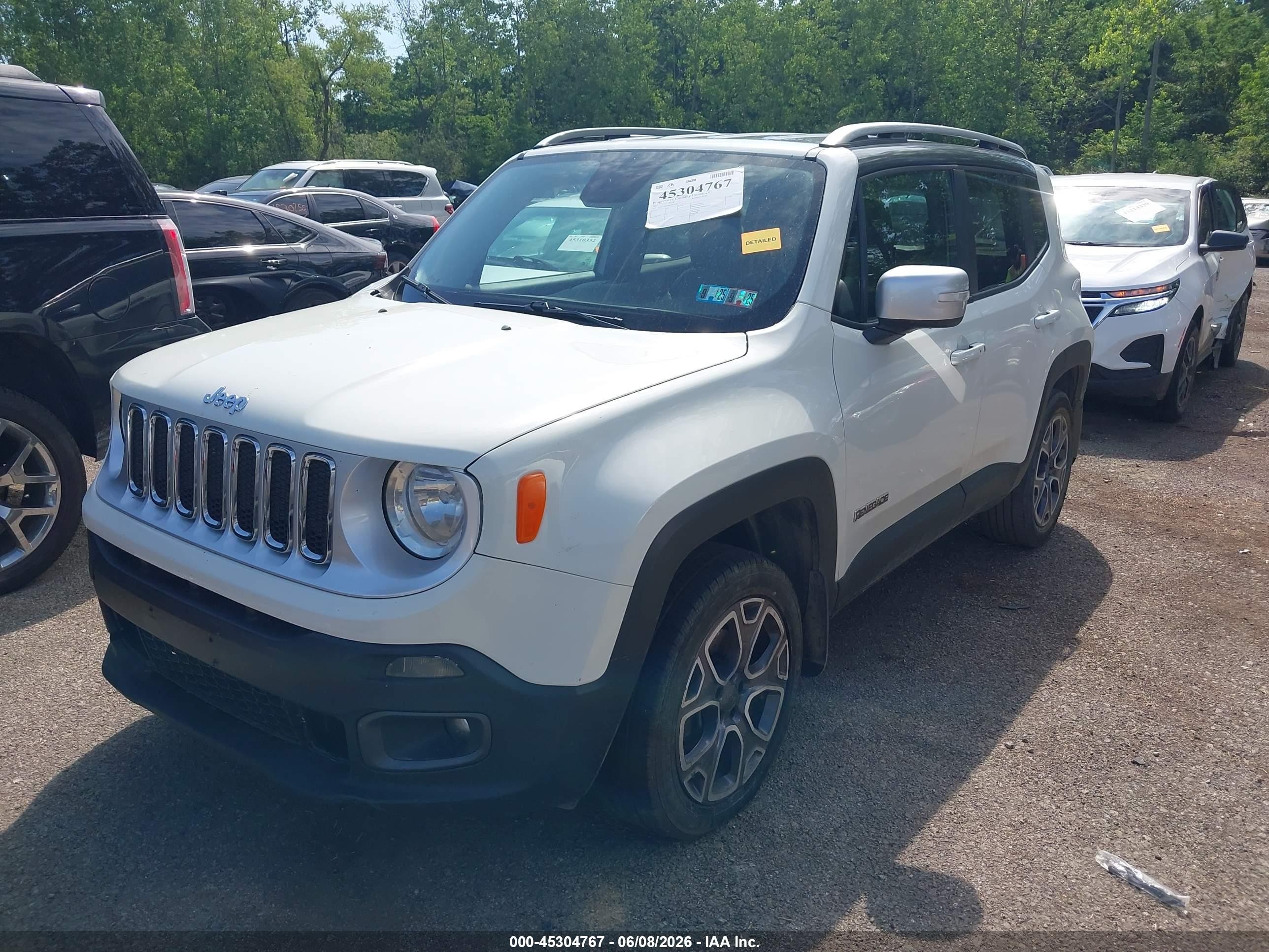 2015 Jeep Renegade Limited White vin: ZACCJBDT0FPB53320