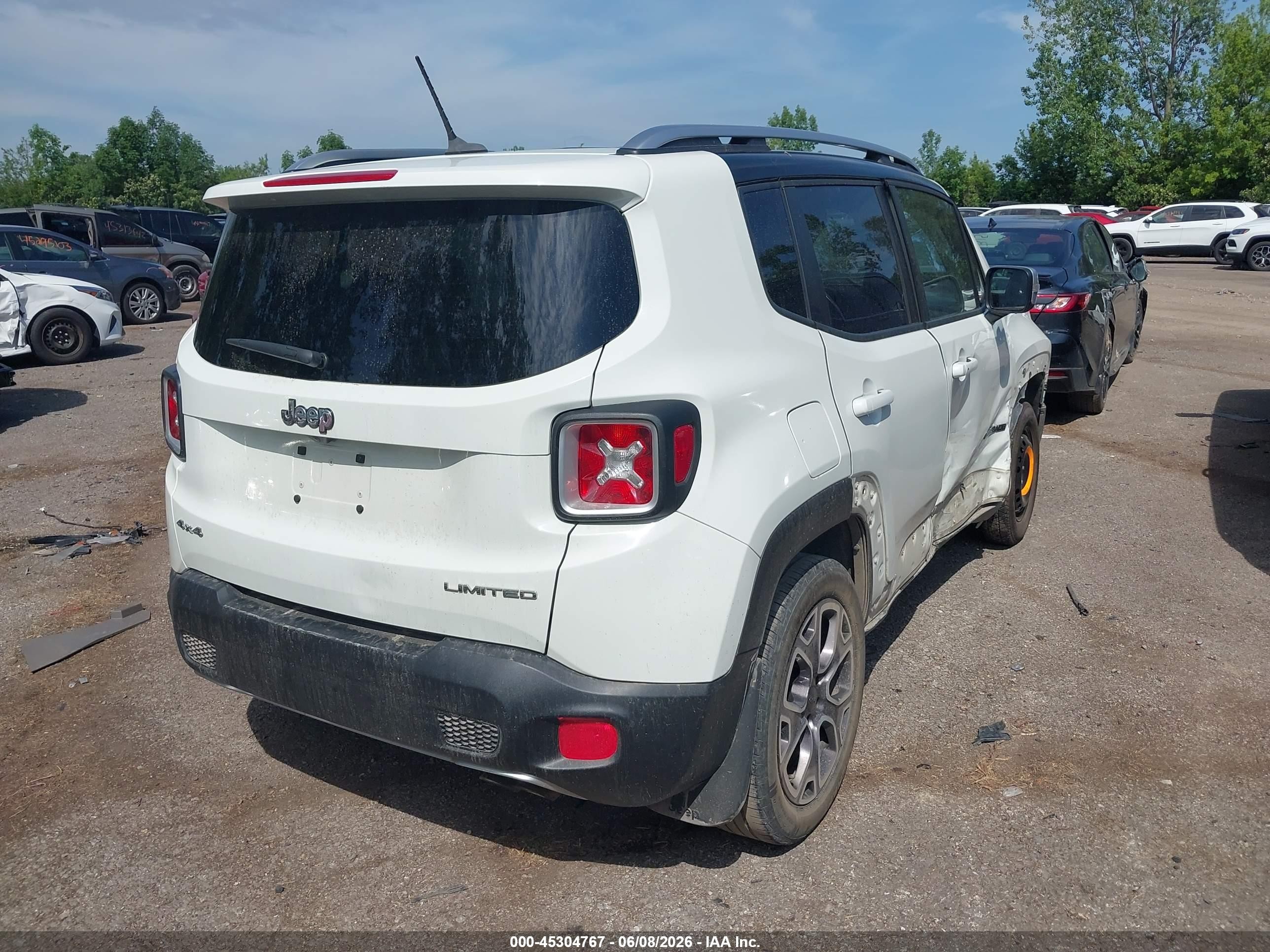 2015 Jeep Renegade Limited White vin: ZACCJBDT0FPB53320