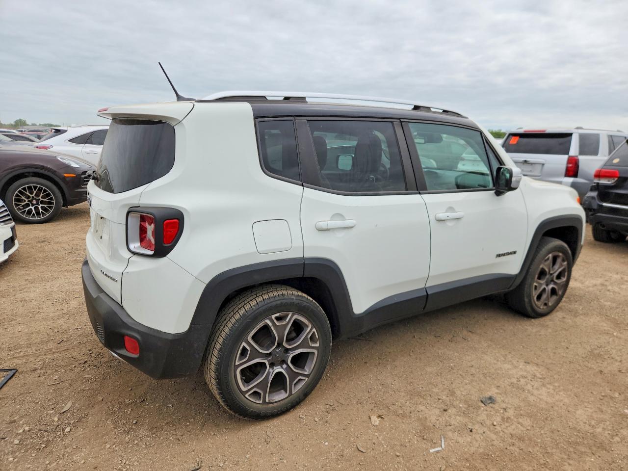 2015 Jeep Renegade Limited White vin: ZACCJBDT0FPB54345