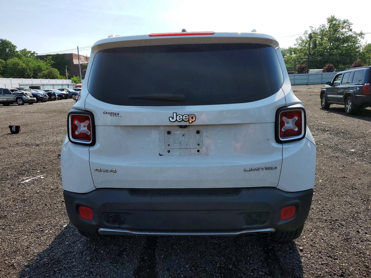 2015 Jeep Renegade Limited White vin: ZACCJBDT0FPB57524