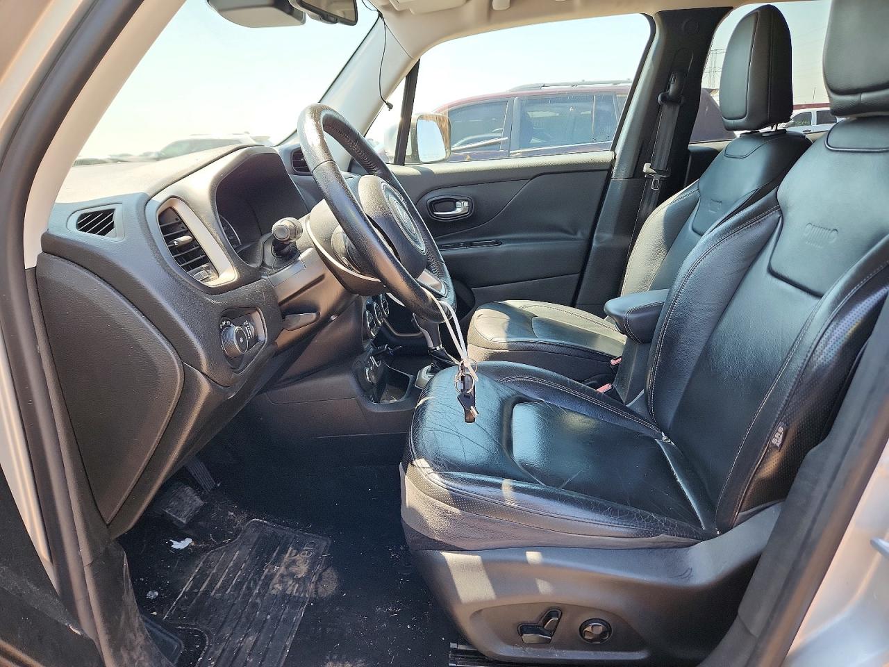 2015 Jeep Renegade Limited Silver vin: ZACCJBDT0FPB60200