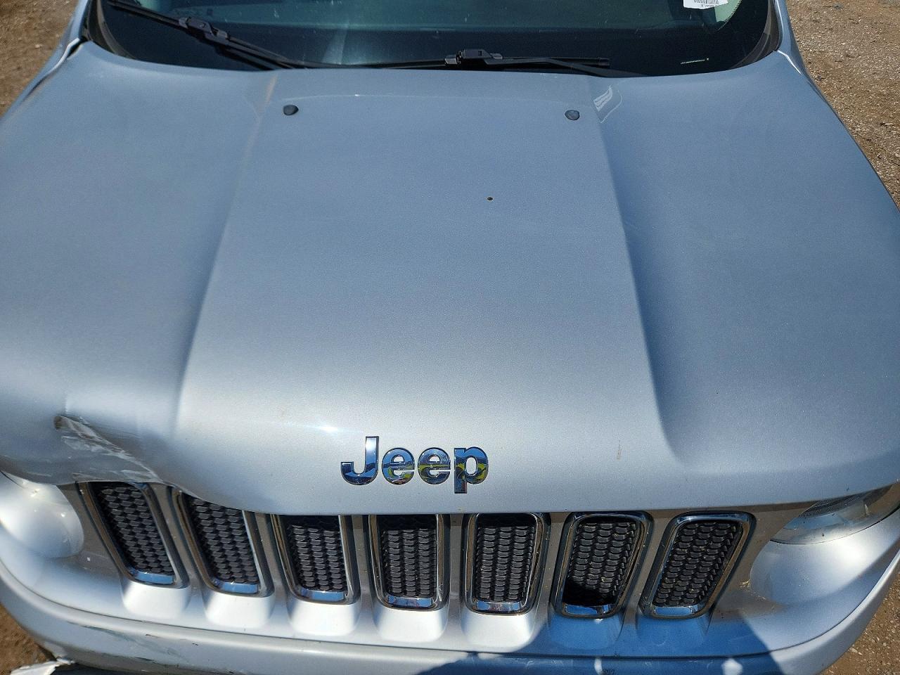 2015 Jeep Renegade Limited Silver vin: ZACCJBDT0FPB60200