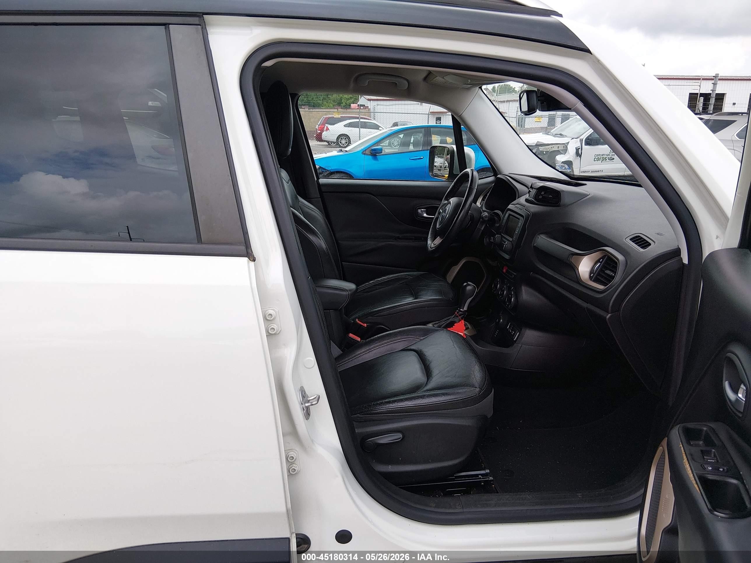 2015 Jeep Renegade Limited White vin: ZACCJBDT0FPB60489