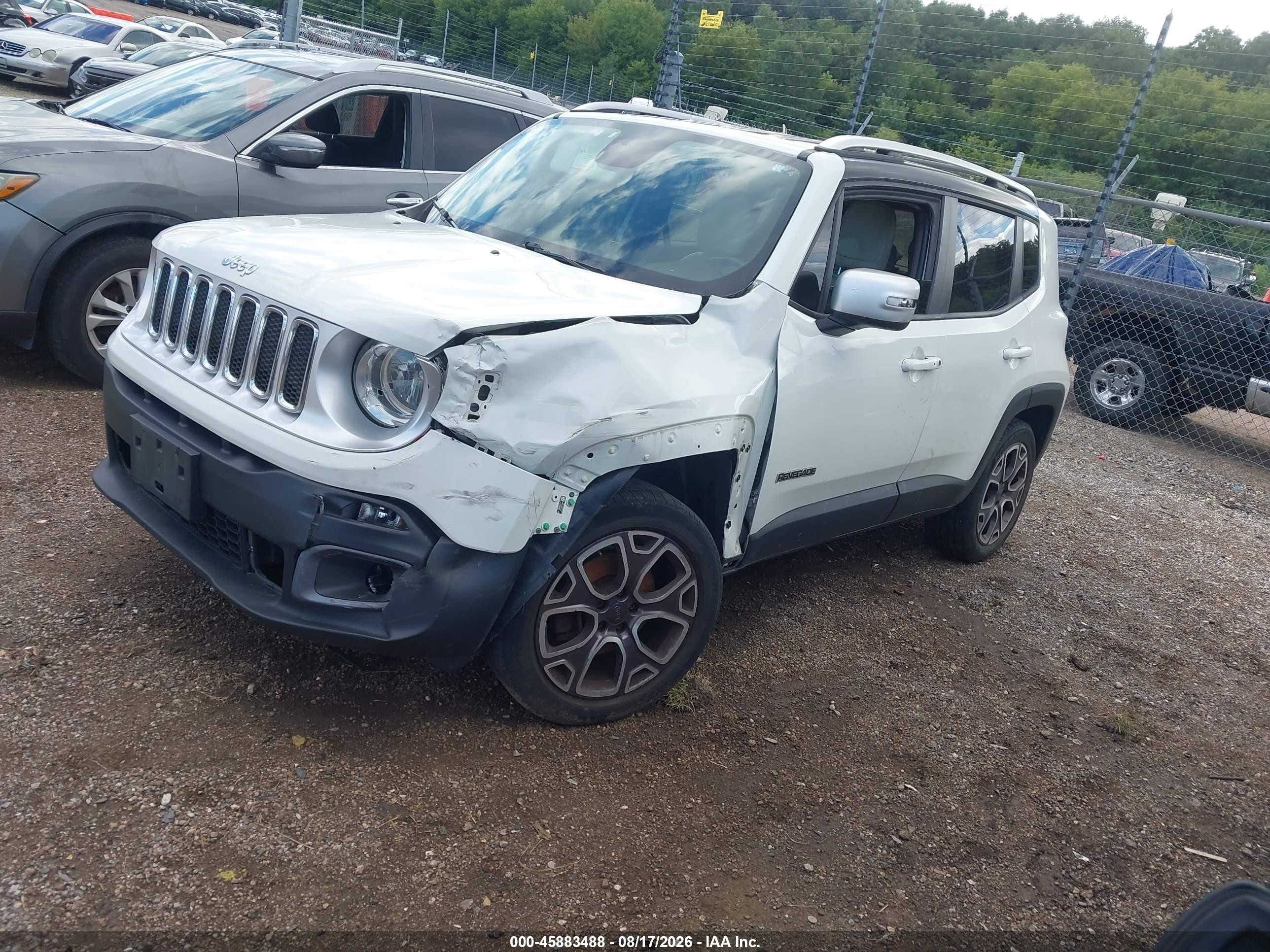 2015 Jeep Renegade Limited White vin: ZACCJBDT0FPB61087