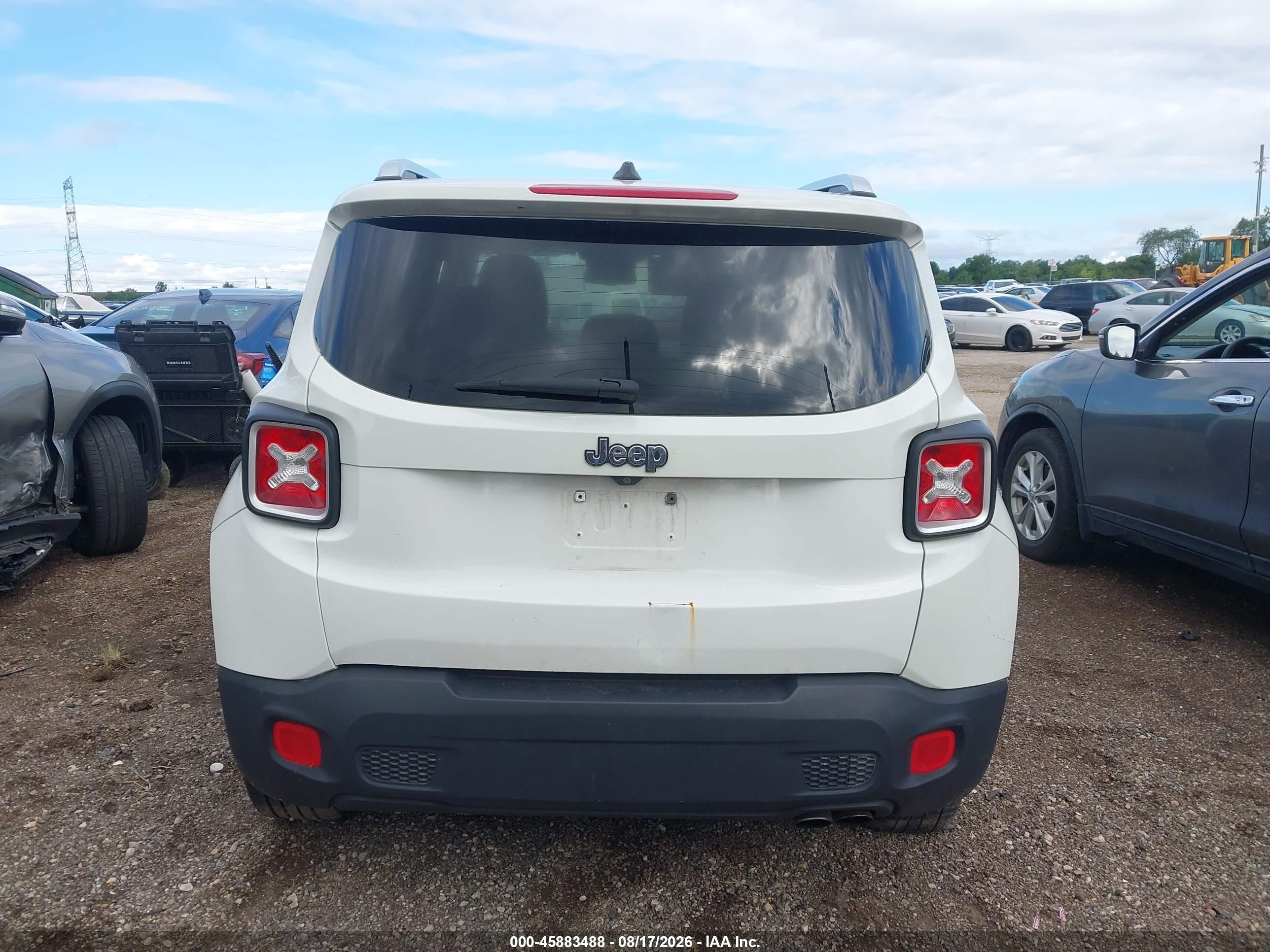 2015 Jeep Renegade Limited White vin: ZACCJBDT0FPB61087