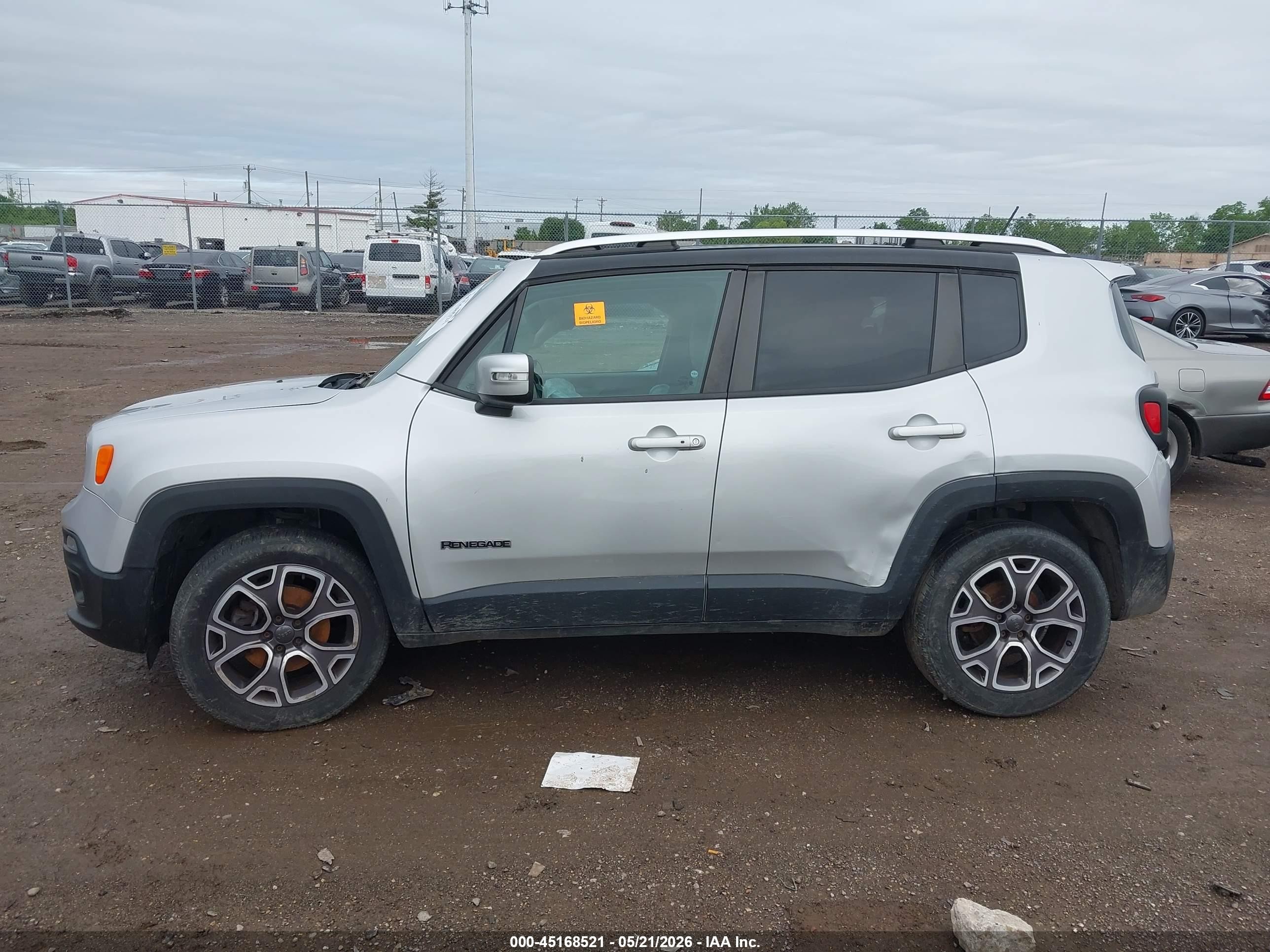 2015 Jeep Renegade Limited Silver vin: ZACCJBDT0FPB61183