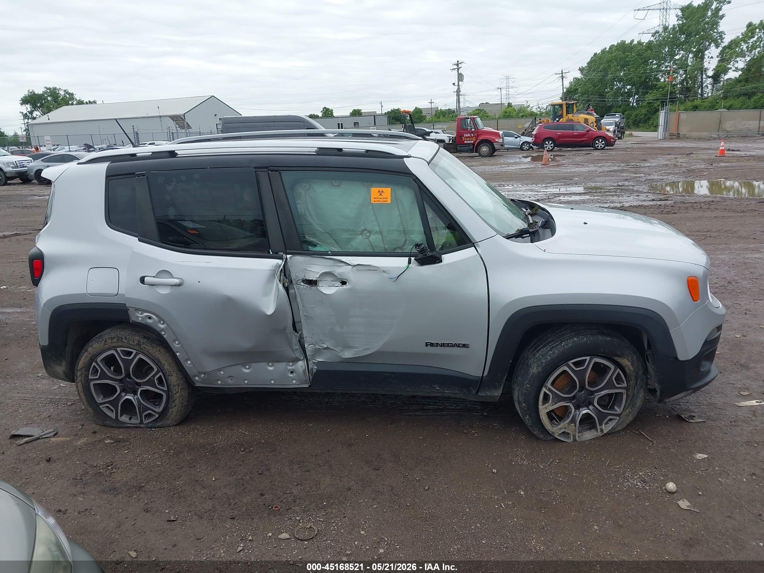2015 Jeep Renegade Limited Silver vin: ZACCJBDT0FPB61183