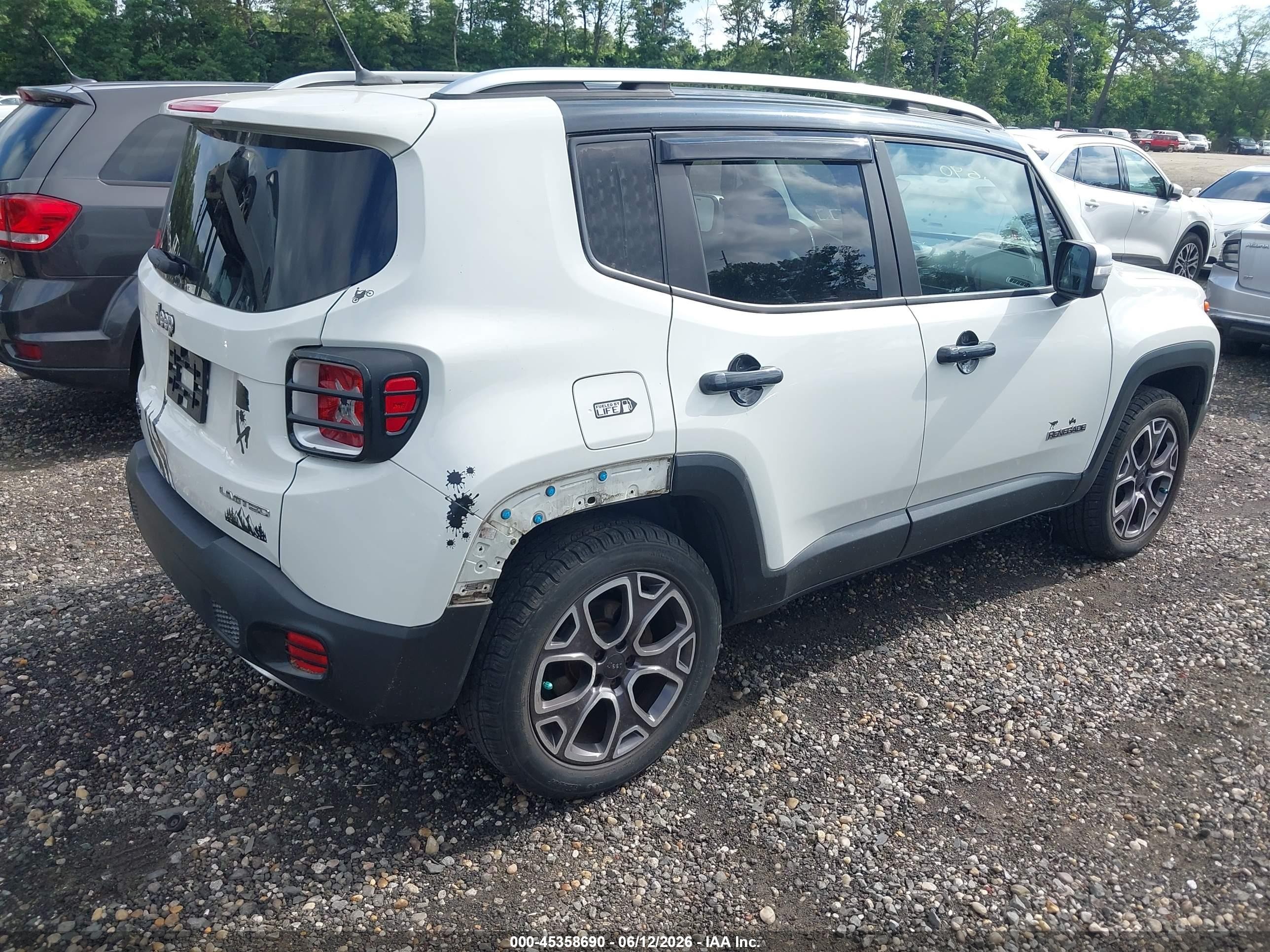 2015 Jeep Renegade Limited White vin: ZACCJBDT0FPB62181