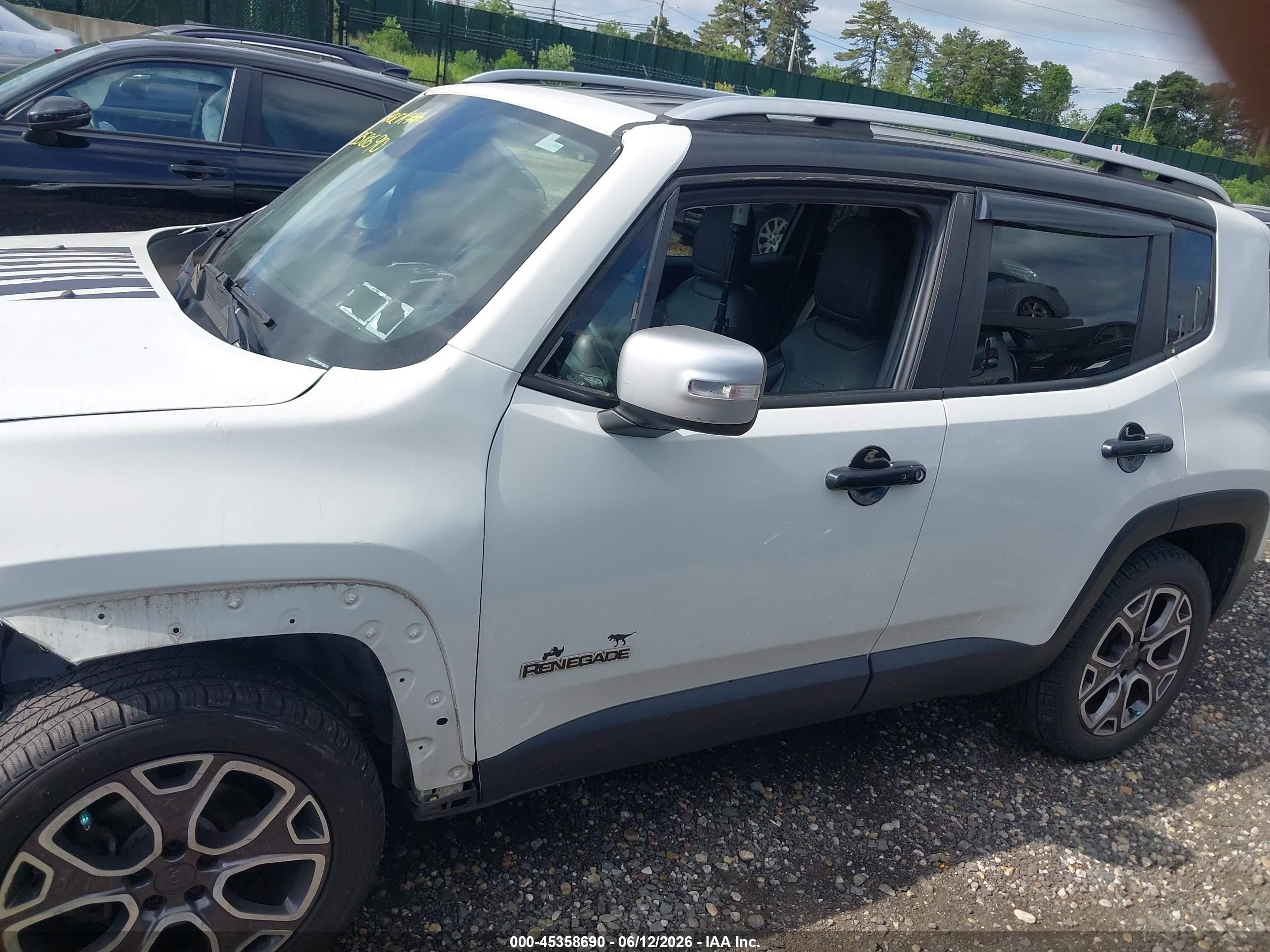 2015 Jeep Renegade Limited White vin: ZACCJBDT0FPB62181