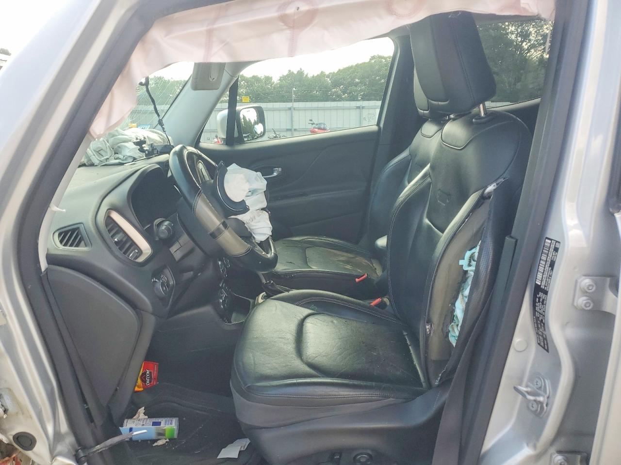 2015 Jeep Renegade Limited Silver vin: ZACCJBDT0FPB62760