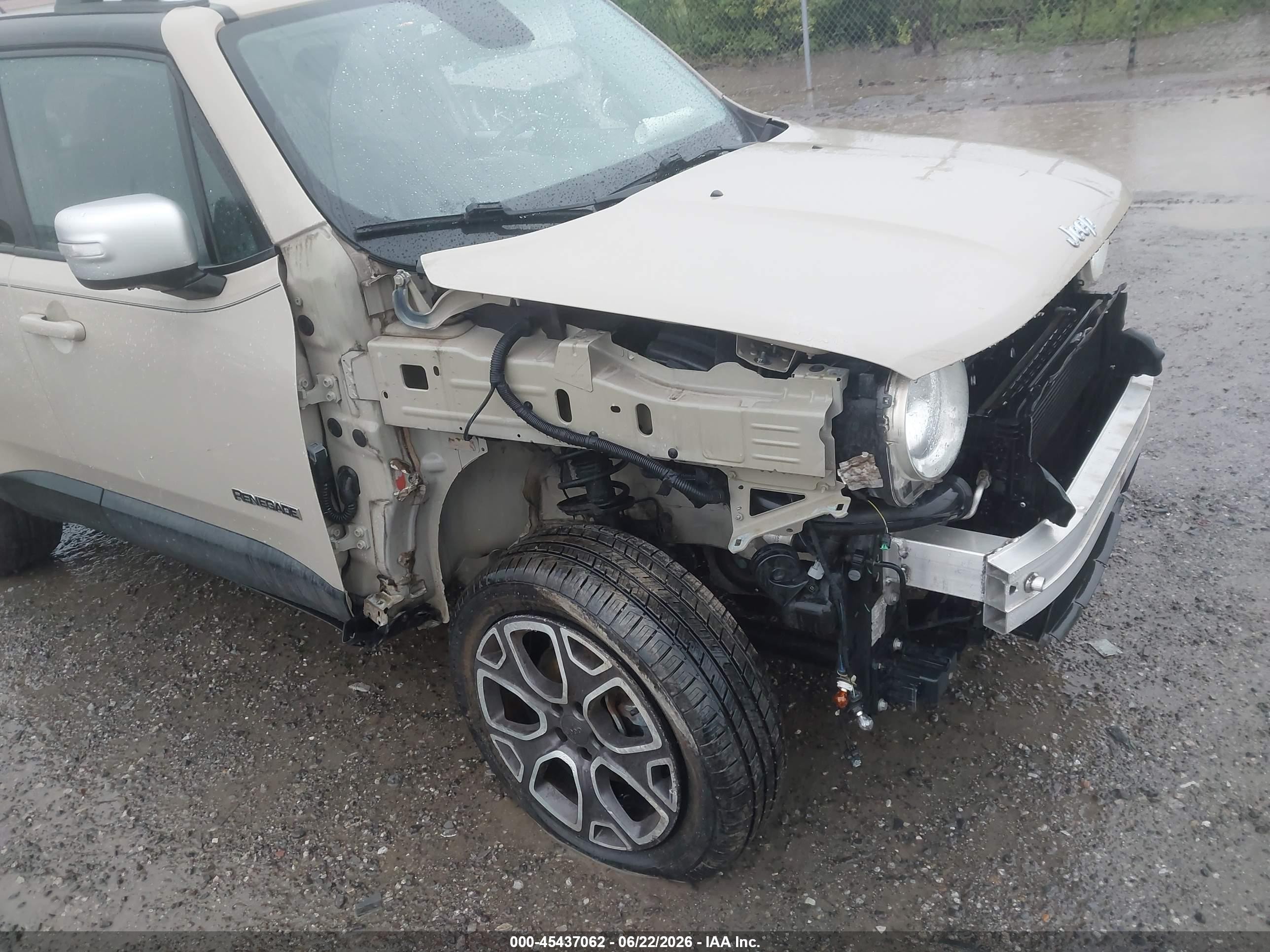2015 Jeep Renegade Limited Tan vin: ZACCJBDT0FPB69176