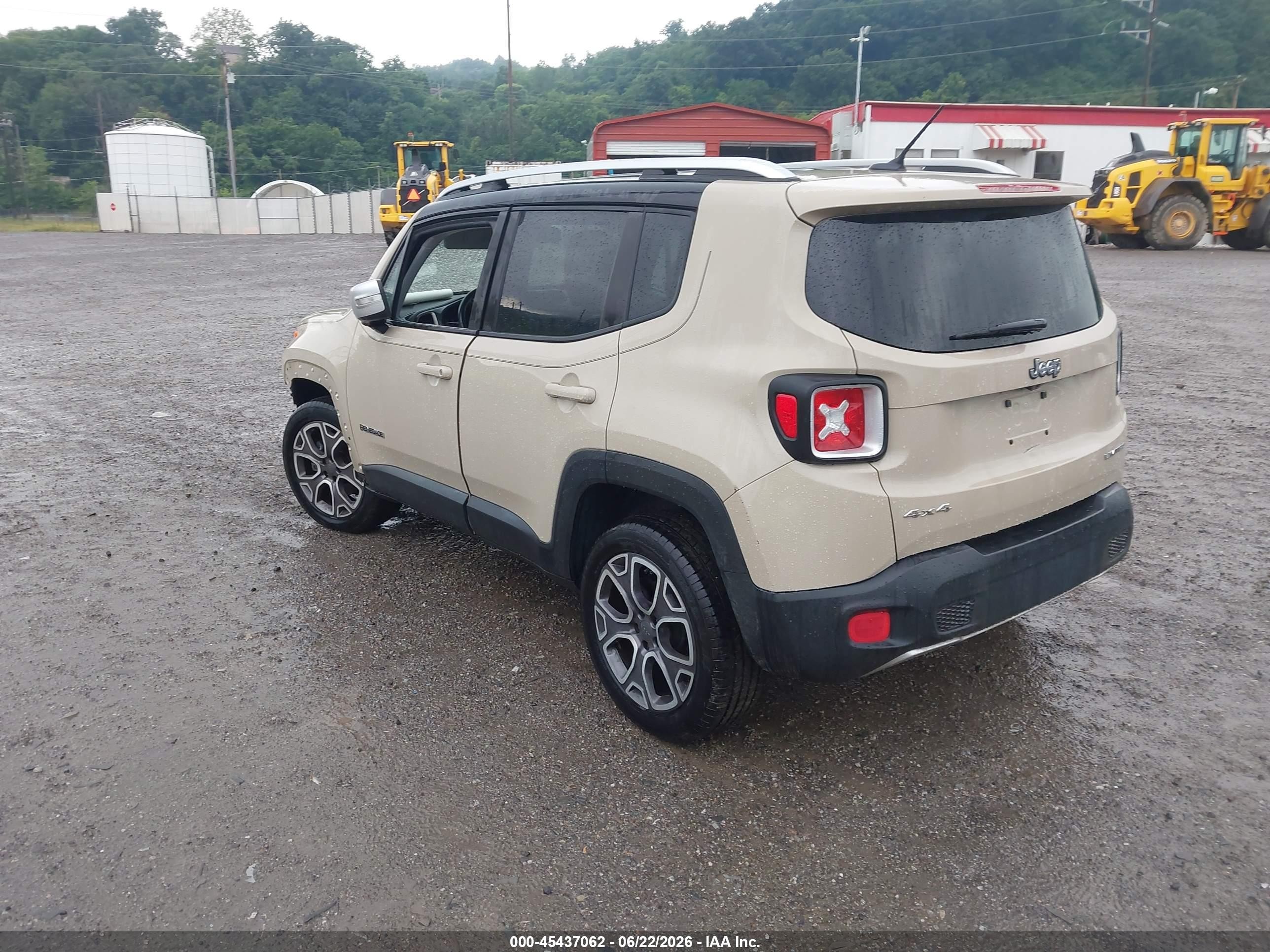 2015 Jeep Renegade Limited Tan vin: ZACCJBDT0FPB69176