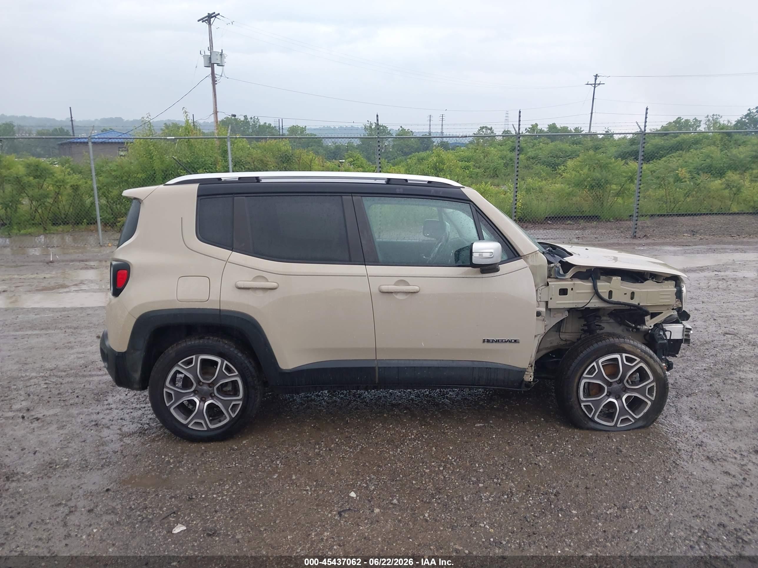 2015 Jeep Renegade Limited Tan vin: ZACCJBDT0FPB69176