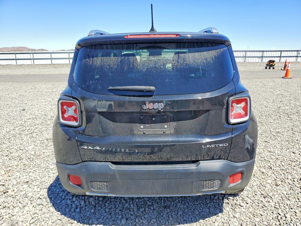 2015 Jeep Renegade Limited Black vin: ZACCJBDT0FPB70707