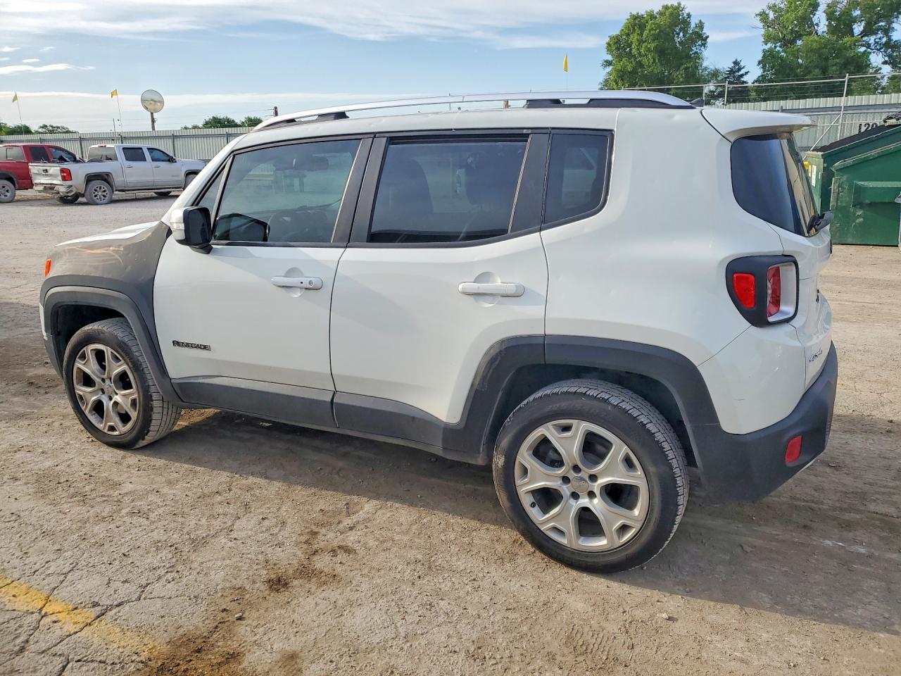 2015 Jeep Renegade White vin: ZACCJBDT0FPB87043