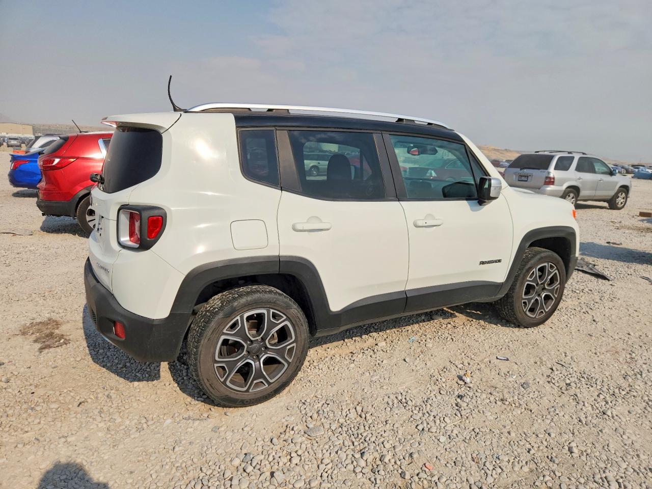 2015 Jeep Renegade Limited White vin: ZACCJBDT3FPB26446