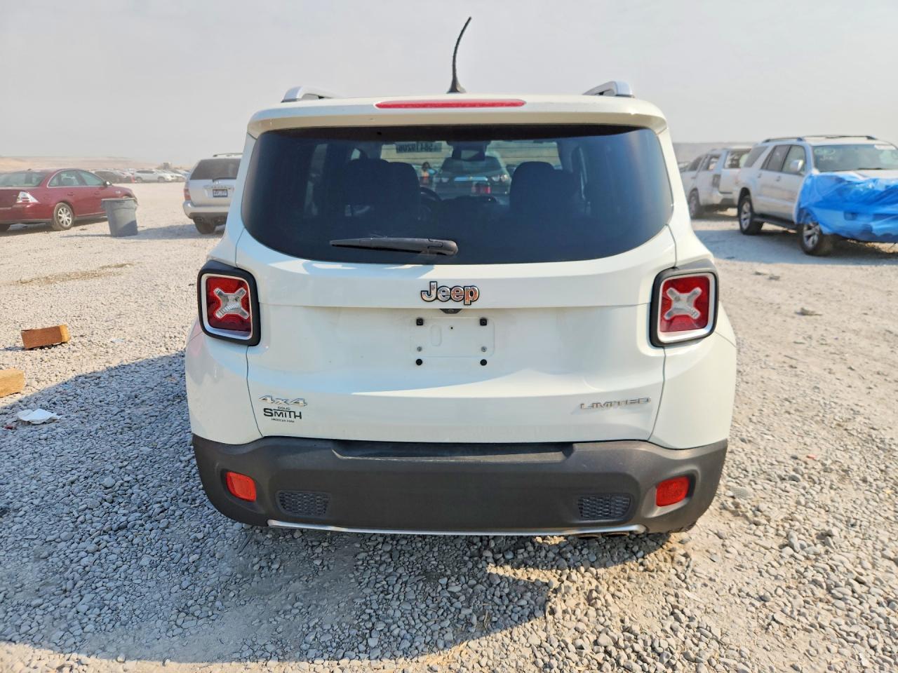 2015 Jeep Renegade Limited White vin: ZACCJBDT3FPB26446