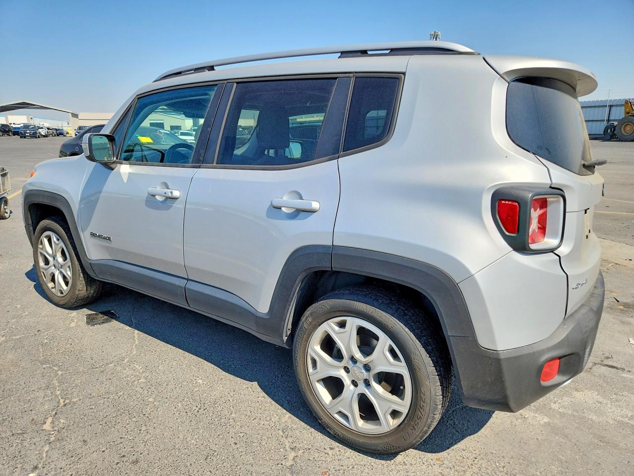 2015 Jeep Renegade Limited Silver vin: ZACCJBDT3FPC12100