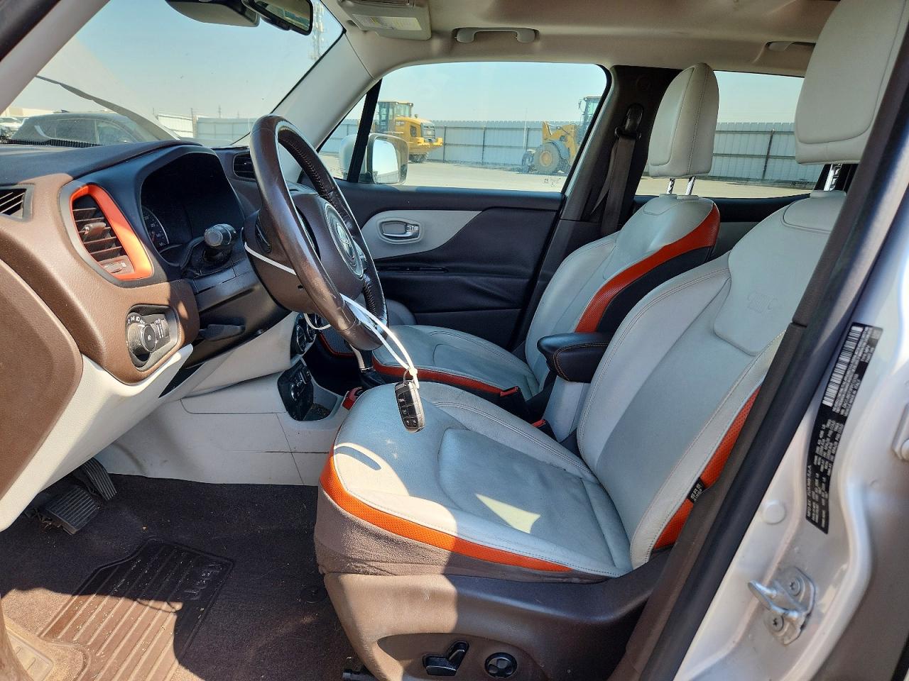 2015 Jeep Renegade Limited Silver vin: ZACCJBDT3FPC12100