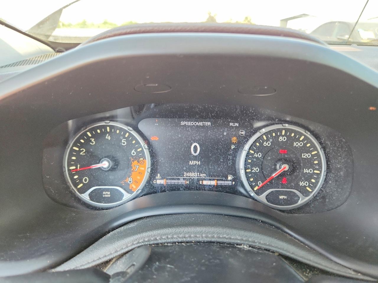 2015 Jeep Renegade Limited Silver vin: ZACCJBDT3FPC12100