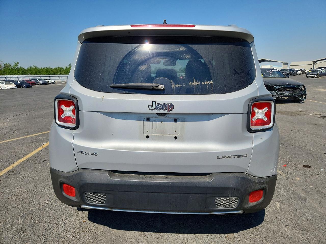 2015 Jeep Renegade Limited Silver vin: ZACCJBDT3FPC12100