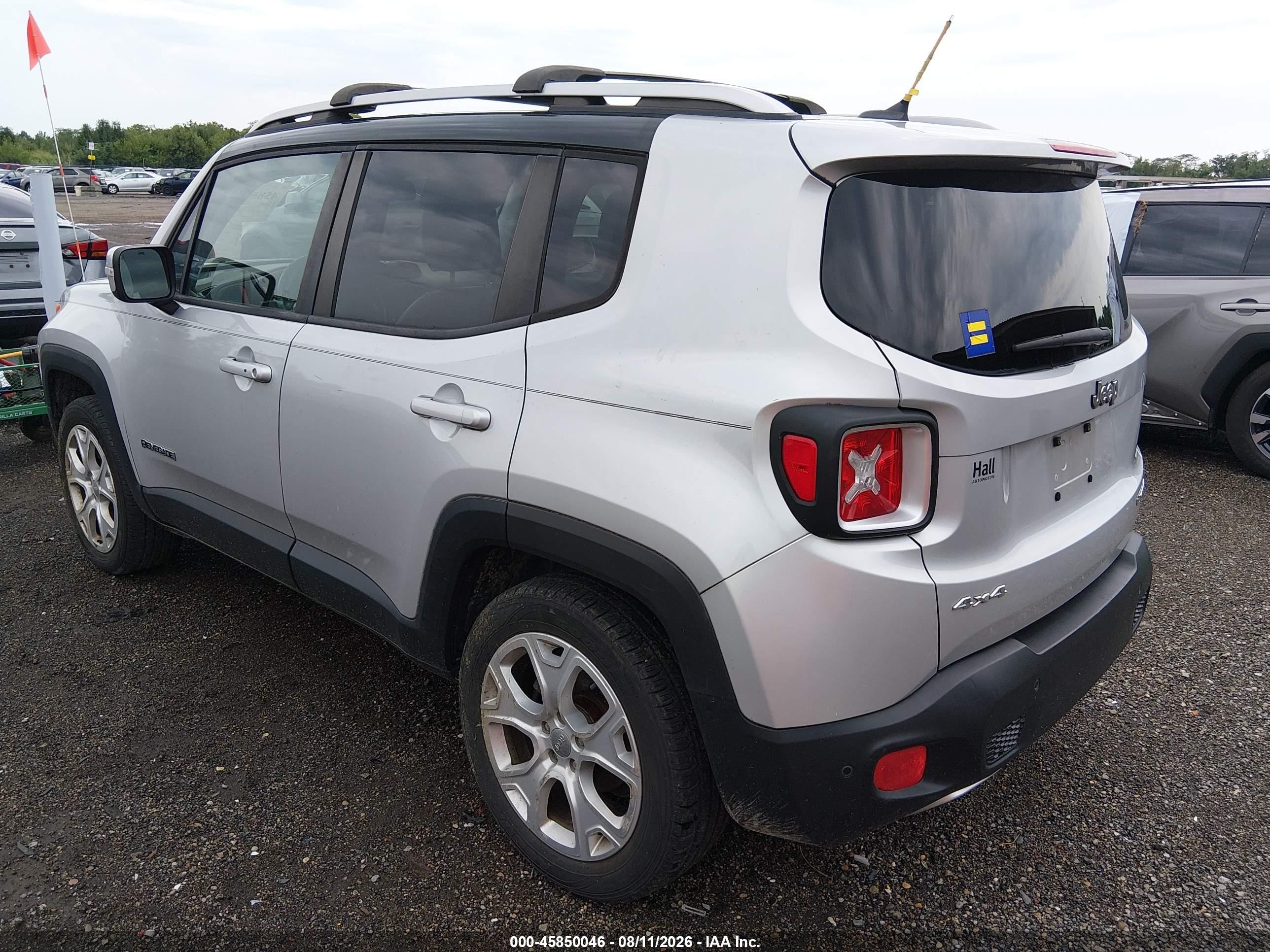 2015 Jeep Renegade Limited Silver vin: ZACCJBDT3FPC48918