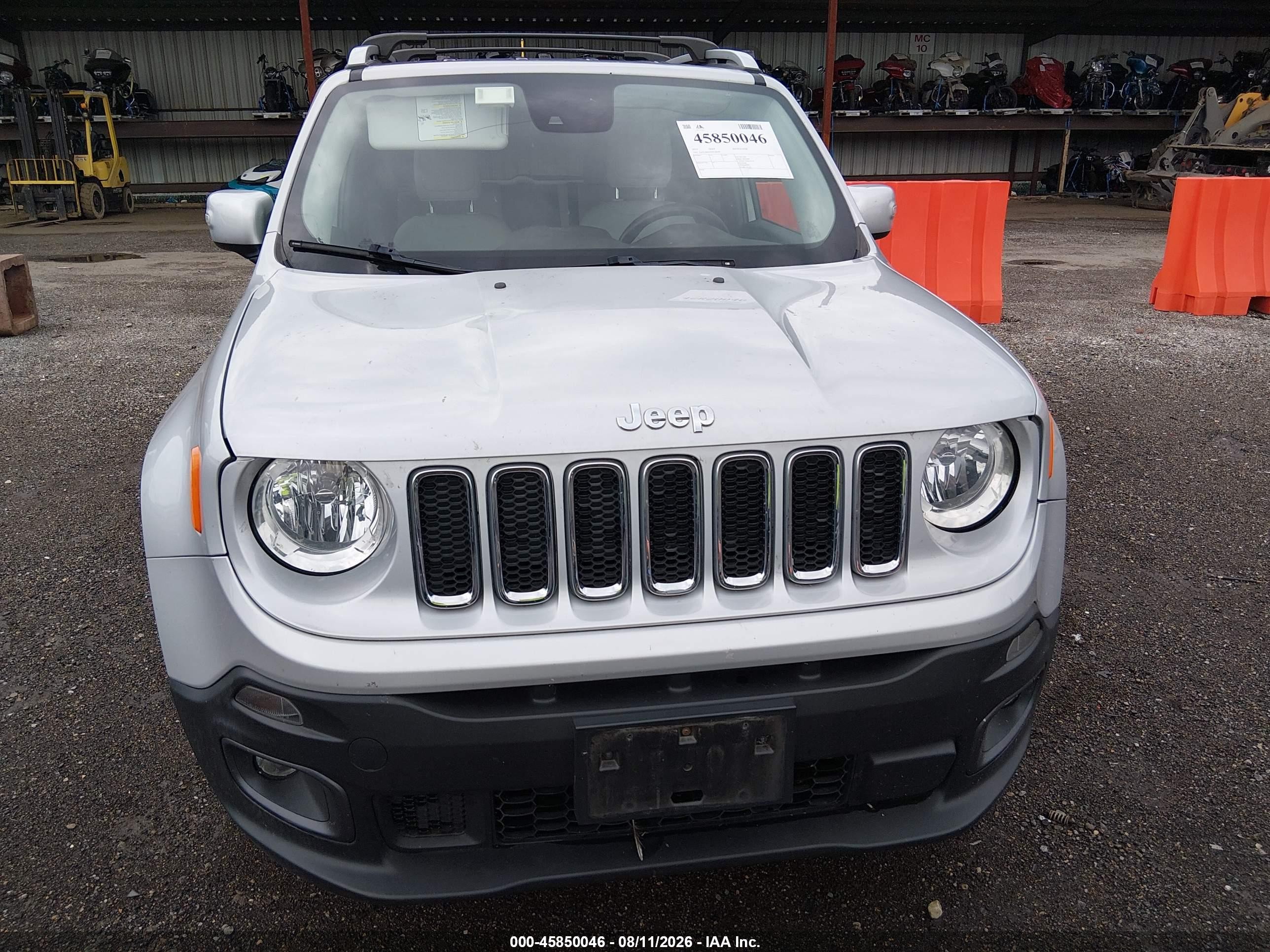 2015 Jeep Renegade Limited Silver vin: ZACCJBDT3FPC48918