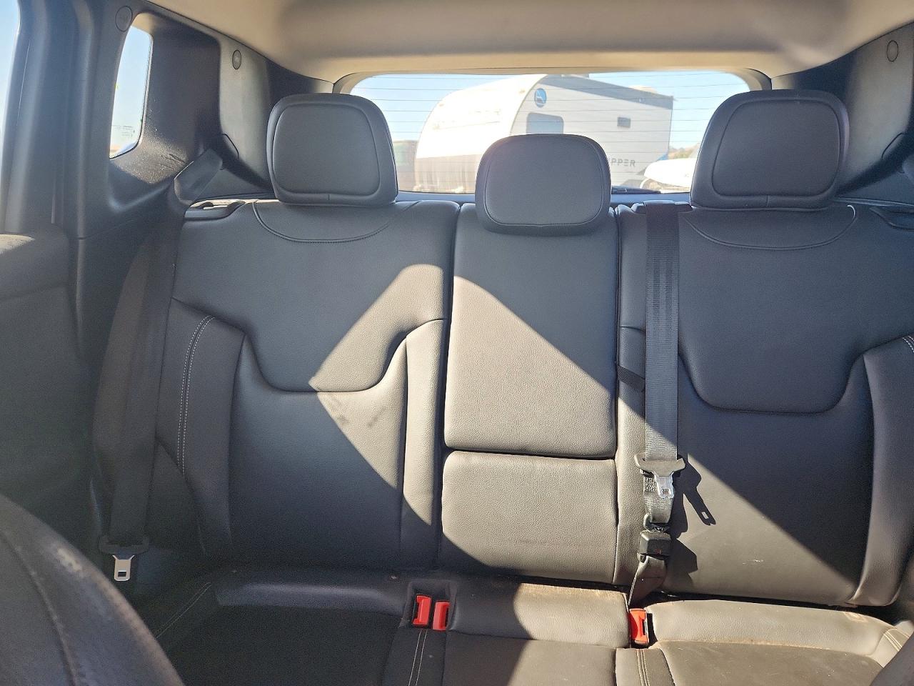 2016 Jeep Renegade Limited Tan vin: ZACCJBDT3GPC59211