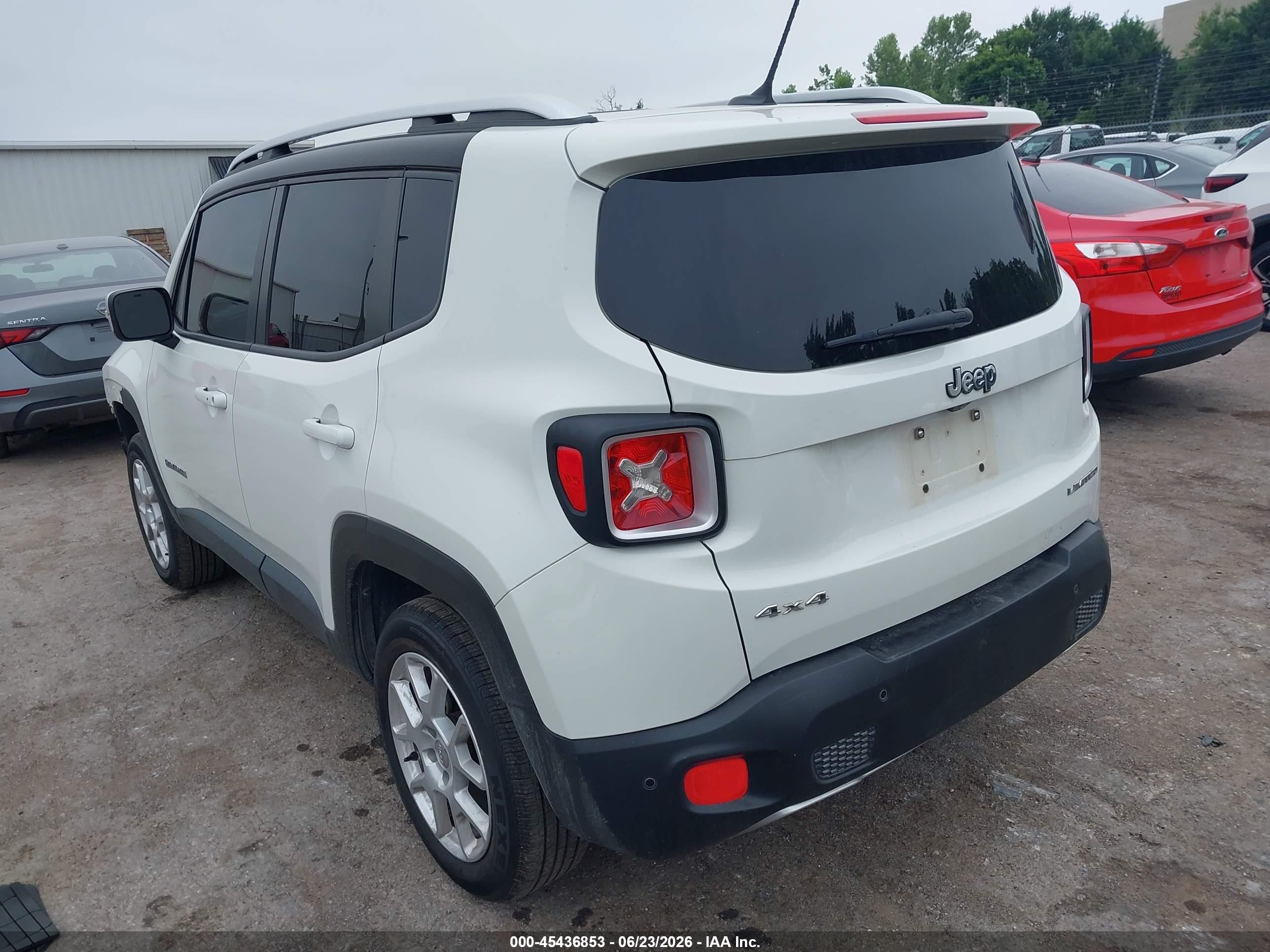 2015 Jeep Renegade Limited White vin: ZACCJBDT7FPB29737