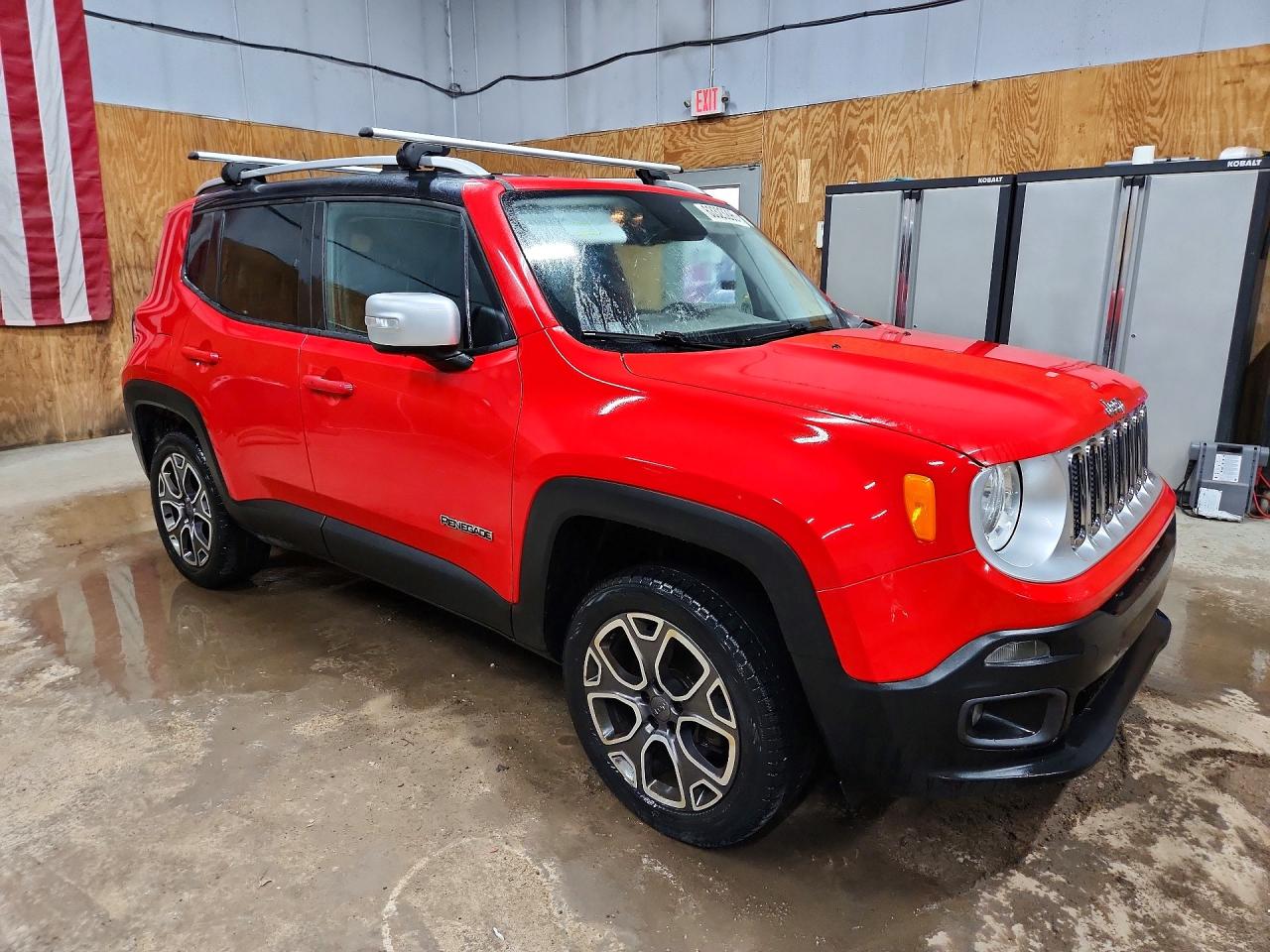 2015 Jeep Renegade Limited Red vin: ZACCJBDT7FPB32671