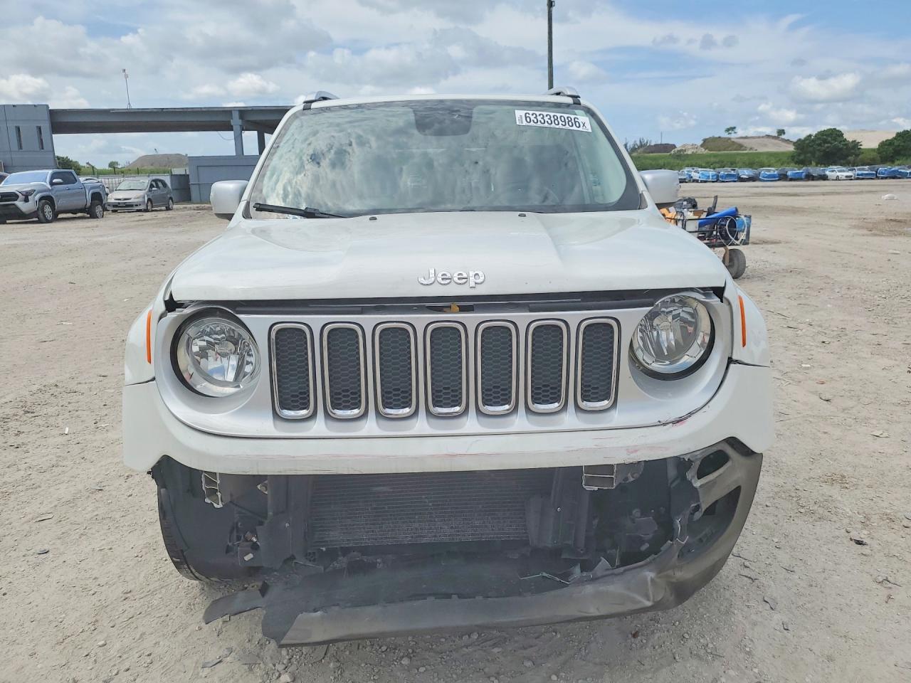 2015 Jeep Renegade Limited White vin: ZACCJBDT7FPC07157