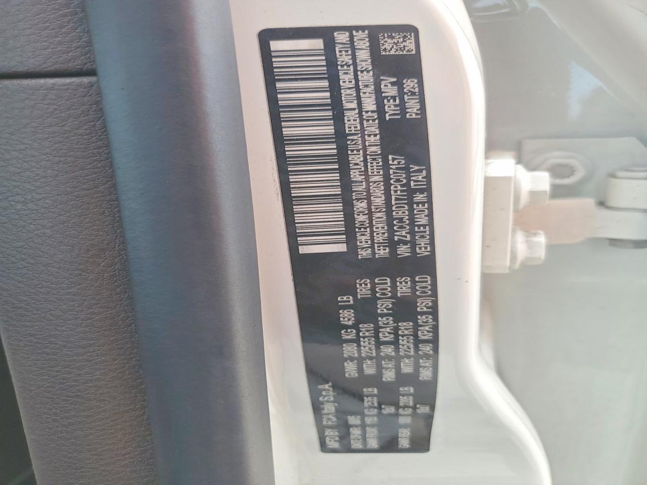 2015 Jeep Renegade Limited White vin: ZACCJBDT7FPC07157