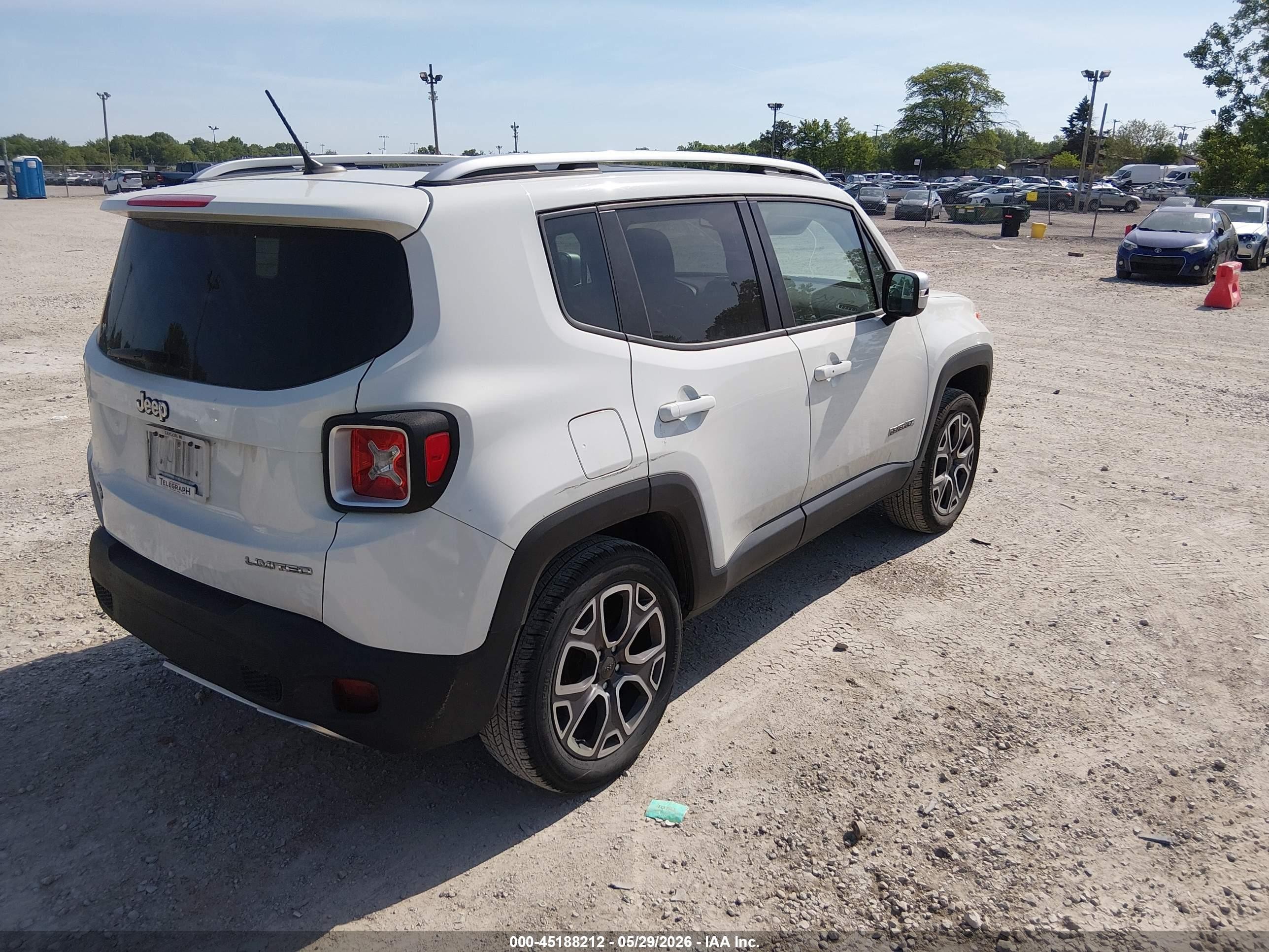 2015 Jeep Renegade Limited White vin: ZACCJBDT7FPC31247