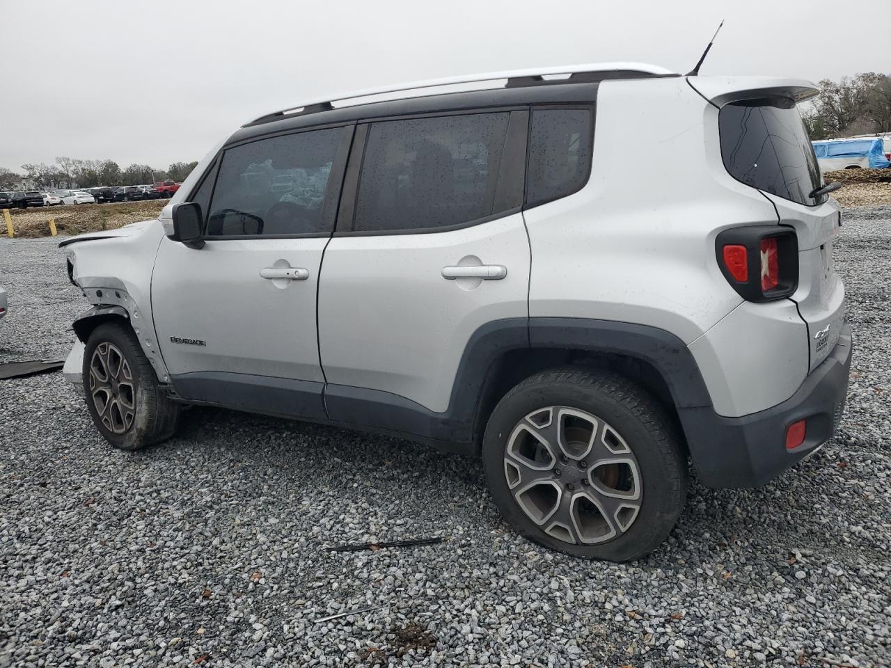 2015 Jeep Renegade Limited Silver vin: ZACCJBDT8FPB18763