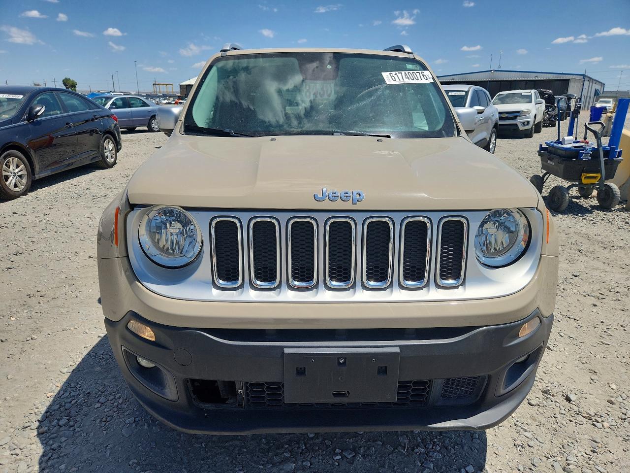 2015 Jeep Renegade Limited Tan vin: ZACCJBDT8FPB34221