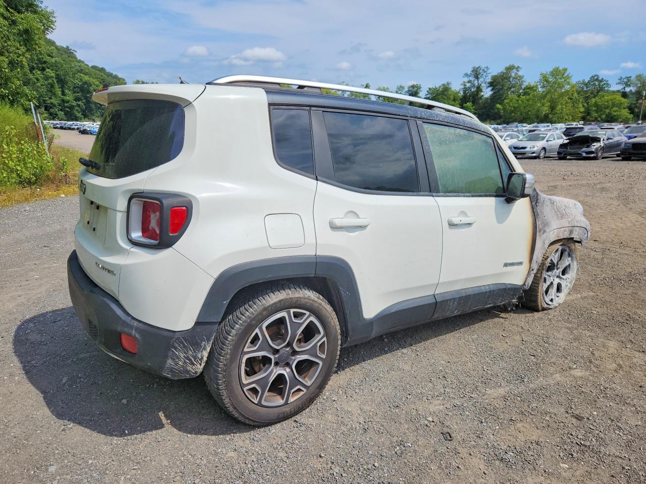 2015 Jeep Renegade Limited White vin: ZACCJBDT8FPB46286