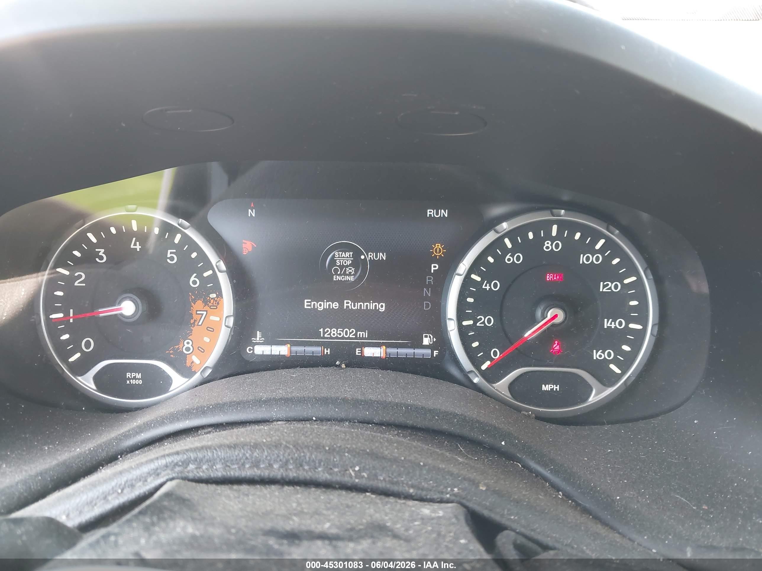 2015 Jeep Renegade Limited Silver vin: ZACCJBDT8FPC05482