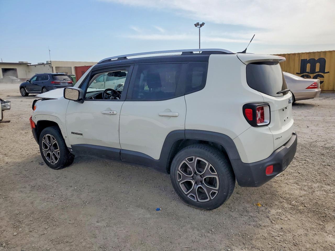 2015 Jeep Renegade Limited White vin: ZACCJBDT8FPC23254